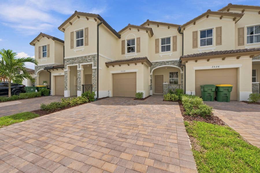 Property photo for 2530 SE 25 Drive, Homestead, FL