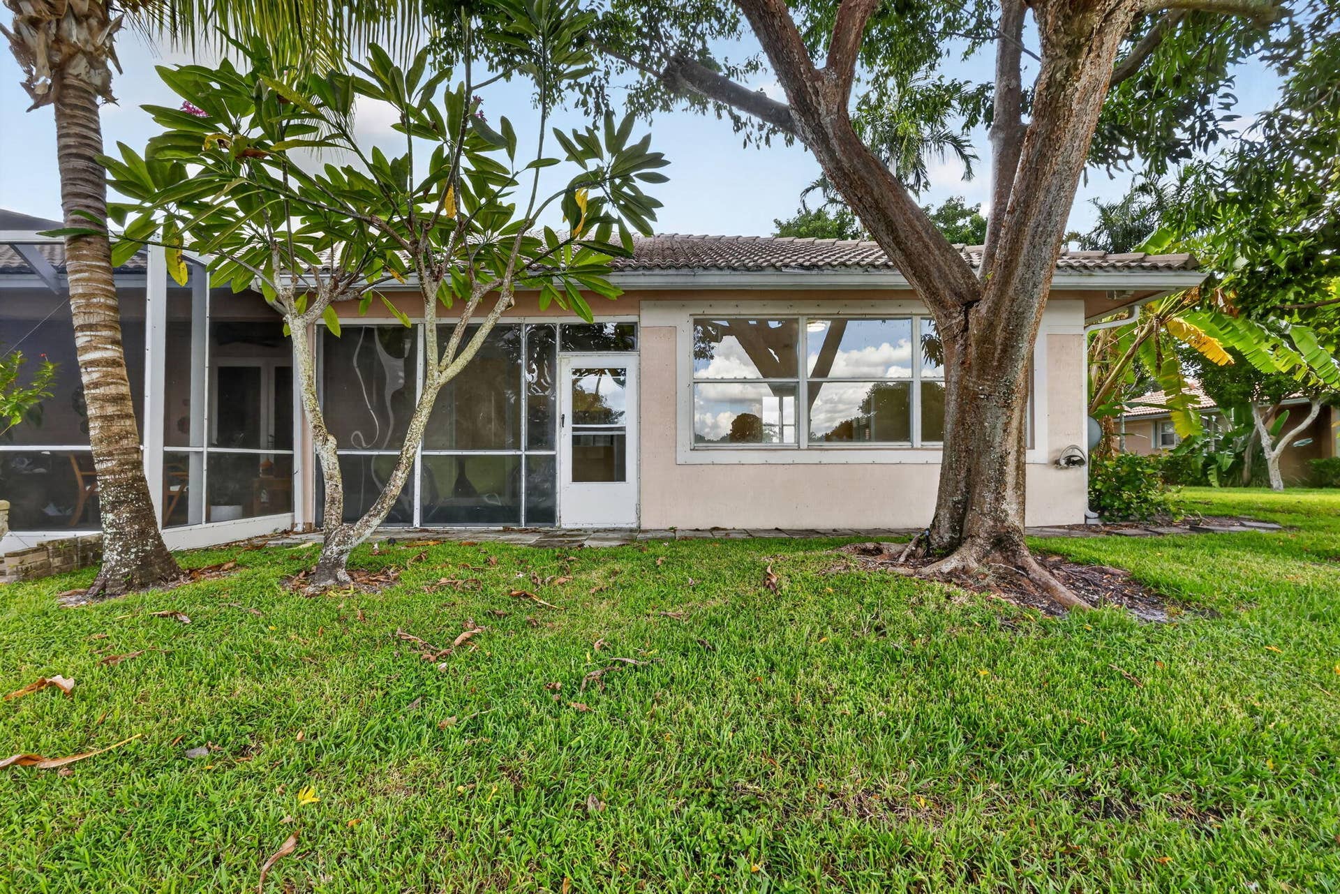 2521 S Coral Trace Circle, Delray Beach, FL 33445 Villa Rear