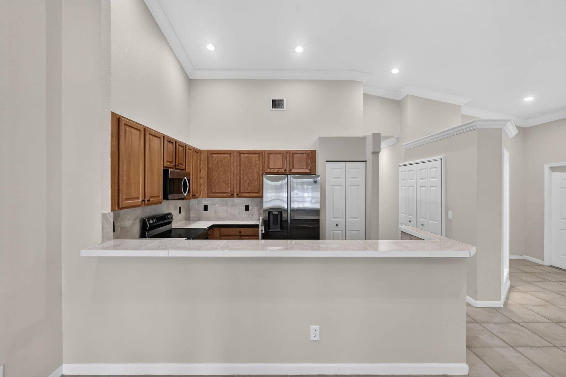 2521 S Coral Trace Circle, Delray Beach, FL 33445 Kitchen