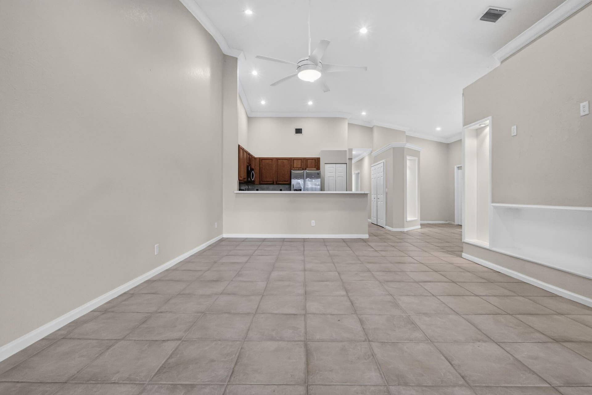 2521 S Coral Trace Circle, Delray Beach, FL 33445 Living Area