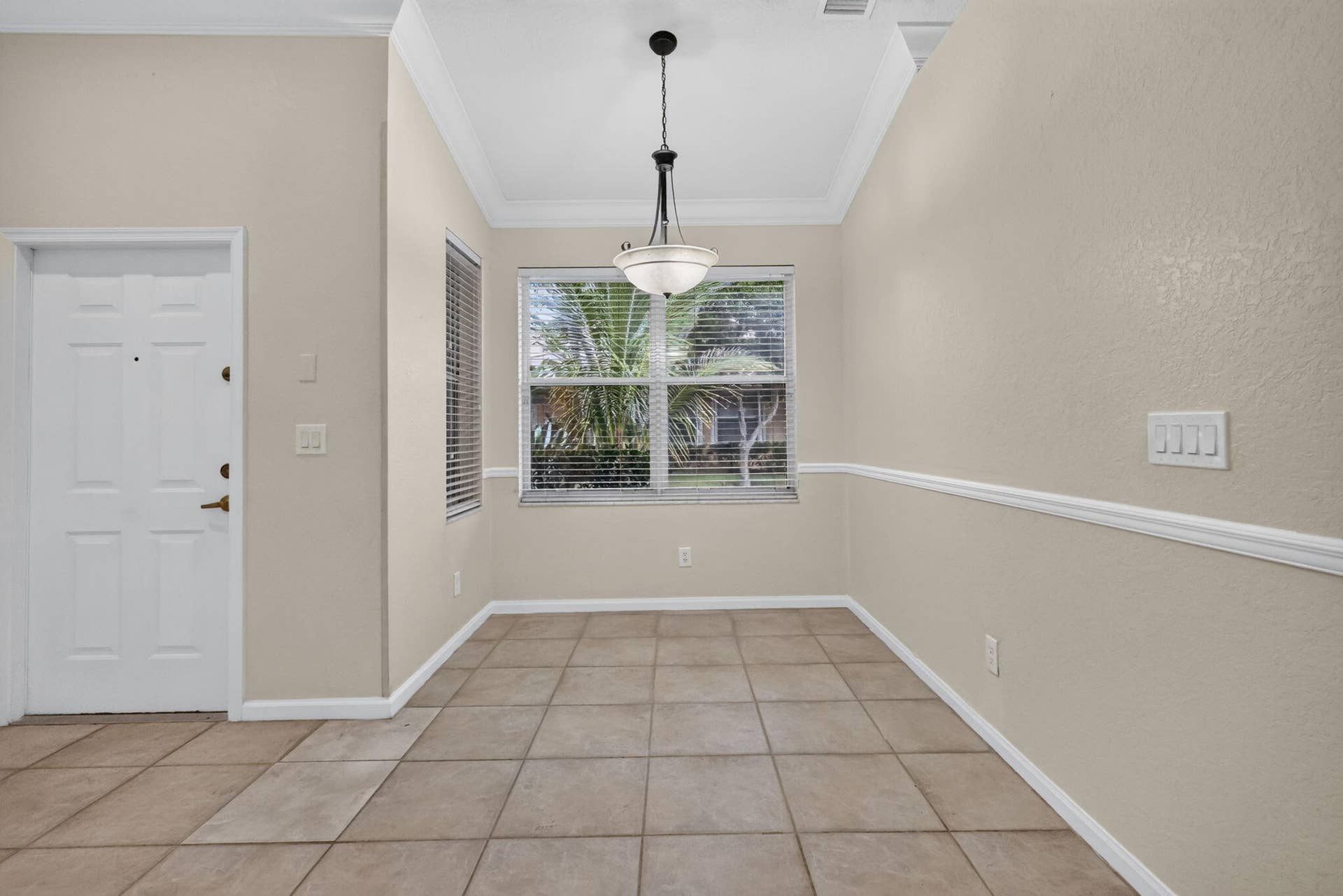 2521 S Coral Trace Circle, Delray Beach, FL 33445 Dining Area