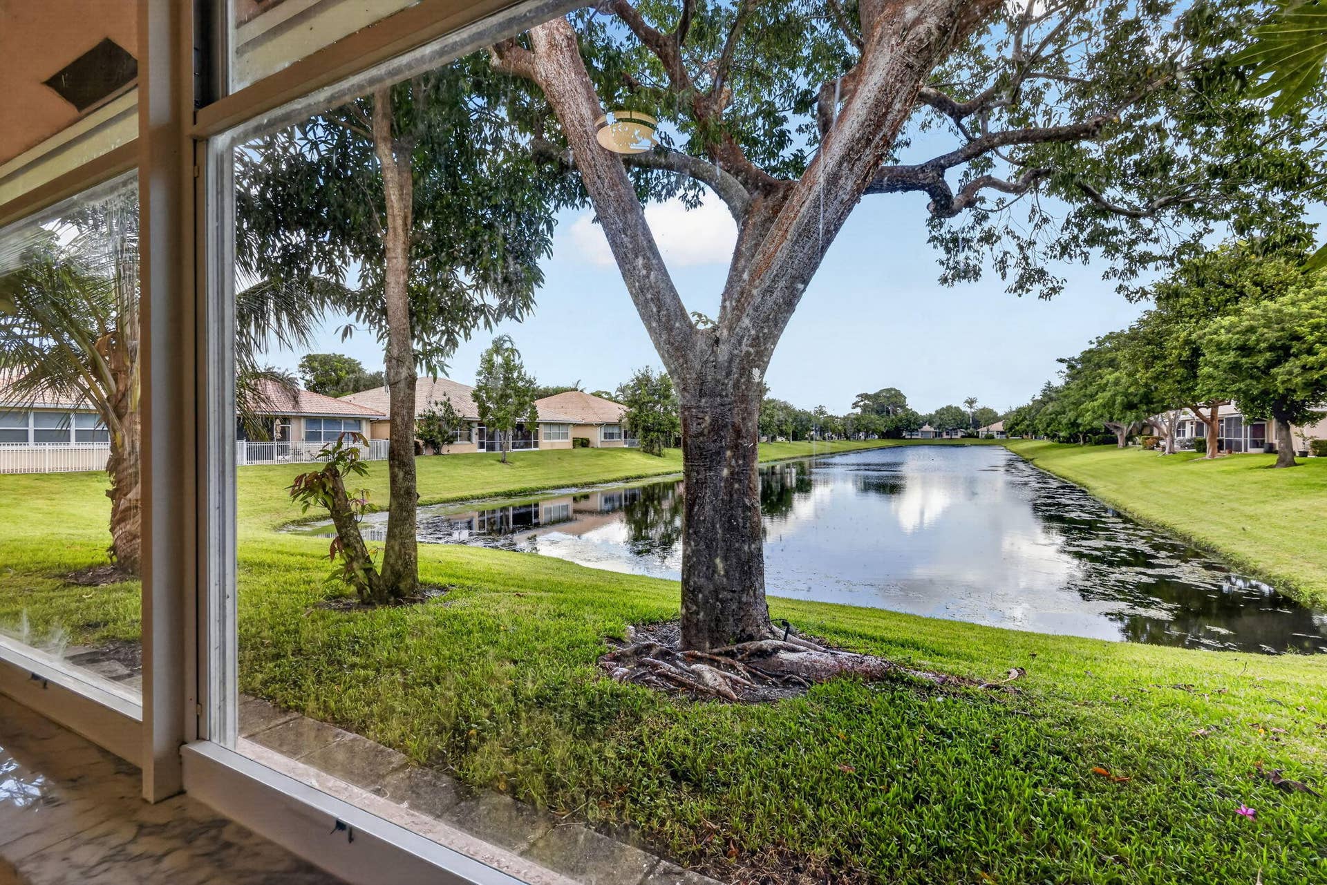 2521 S Coral Trace Circle, Delray Beach, FL 33445 Lake view