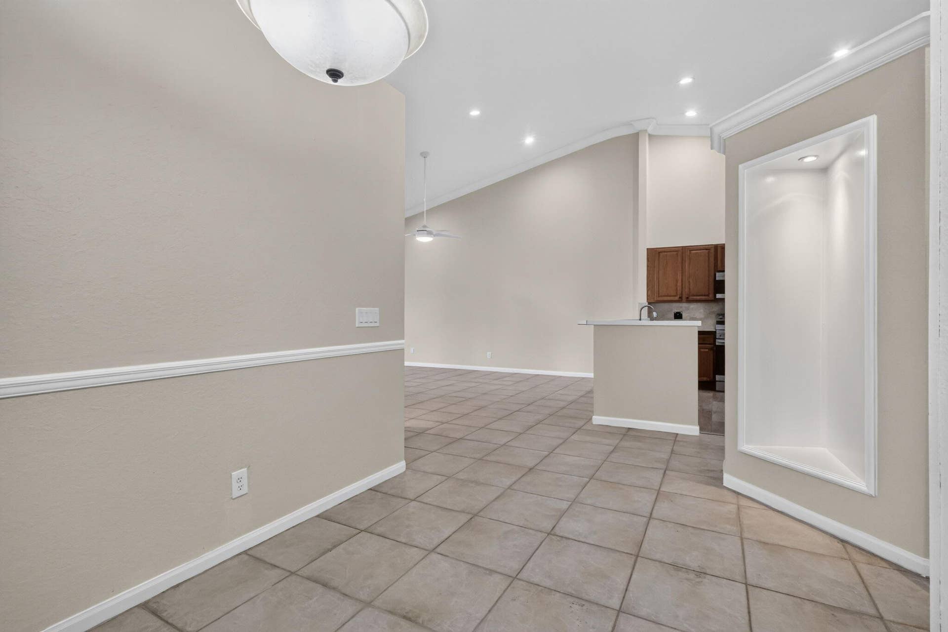 2521 S Coral Trace Circle, Delray Beach, FL 33445 Dining Area