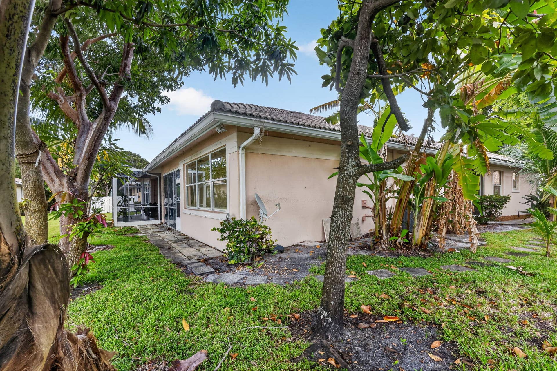 2521 S Coral Trace Circle, Delray Beach, FL 33445 Villa Rear