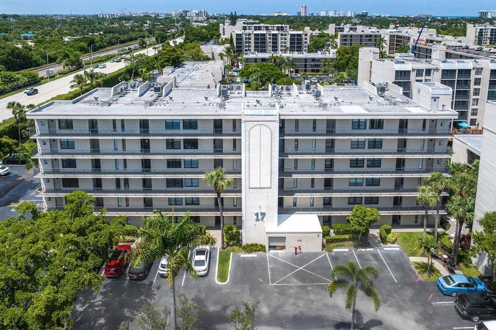 17 Royal Palm Way, #6010, Boca Raton, FL 33432 Building 17