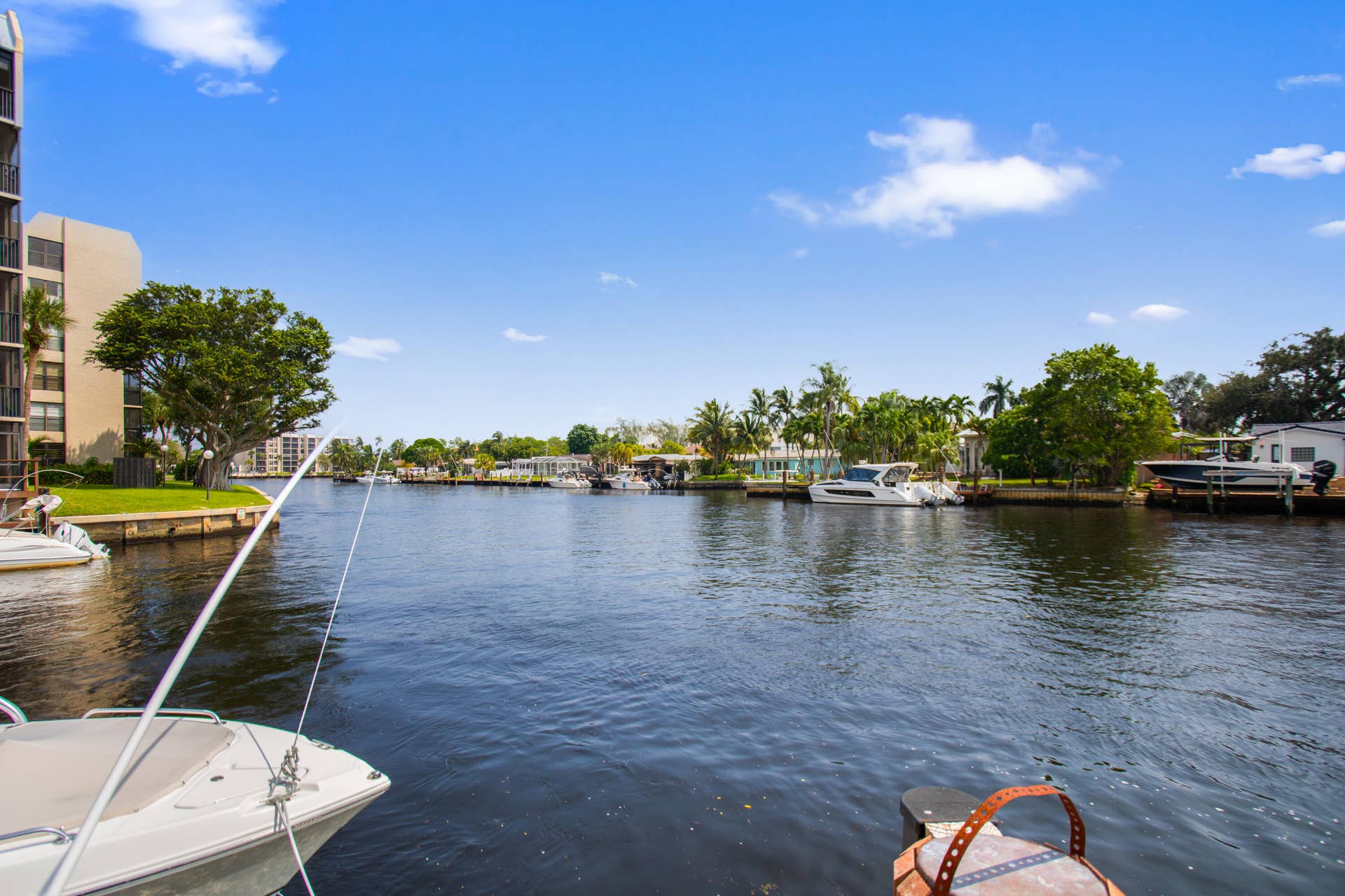 17 Royal Palm Way, #6010, Boca Raton, FL 33432 585A7996