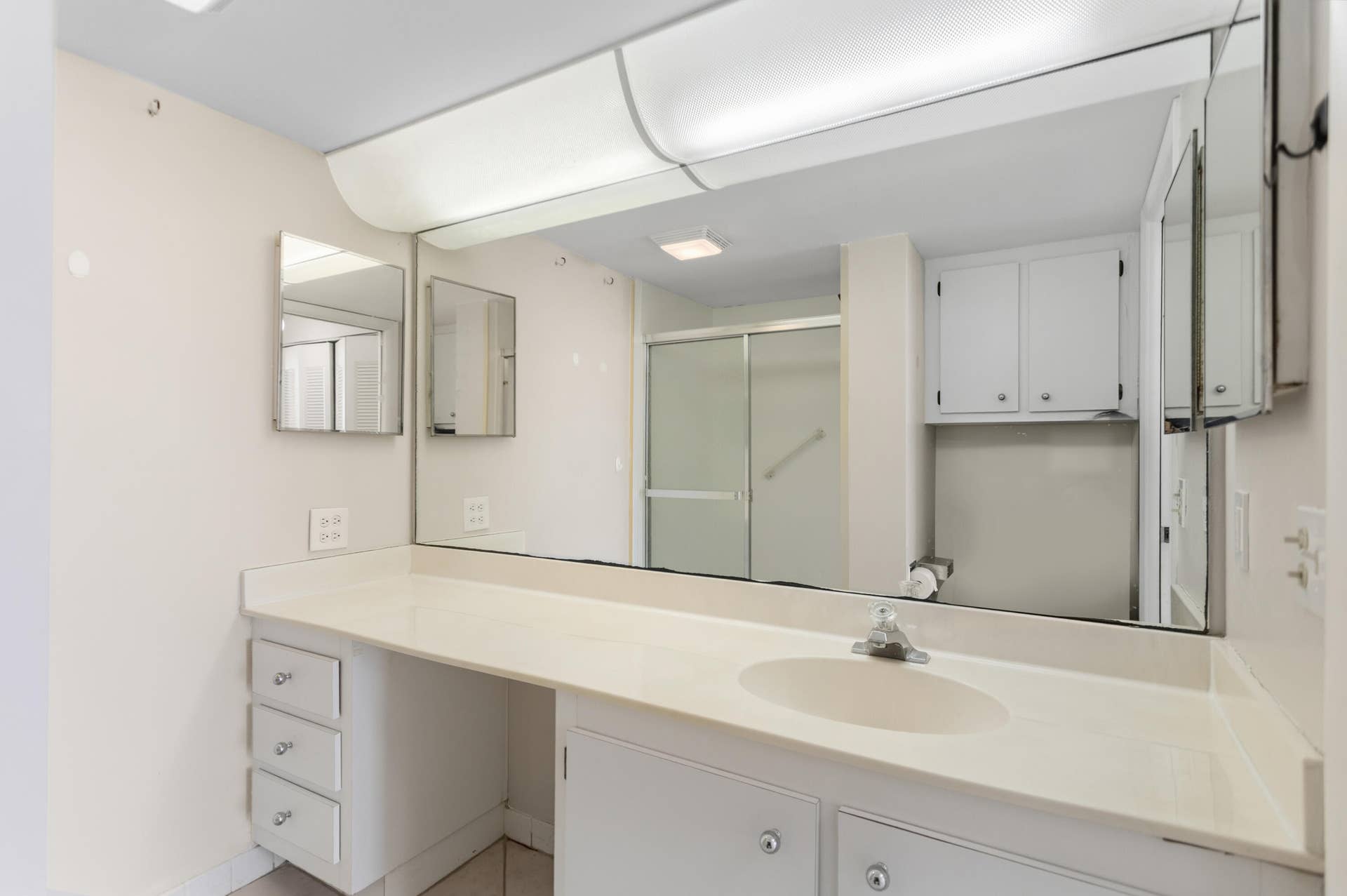 17 Royal Palm Way, #6010, Boca Raton, FL 33432 Primary Bath