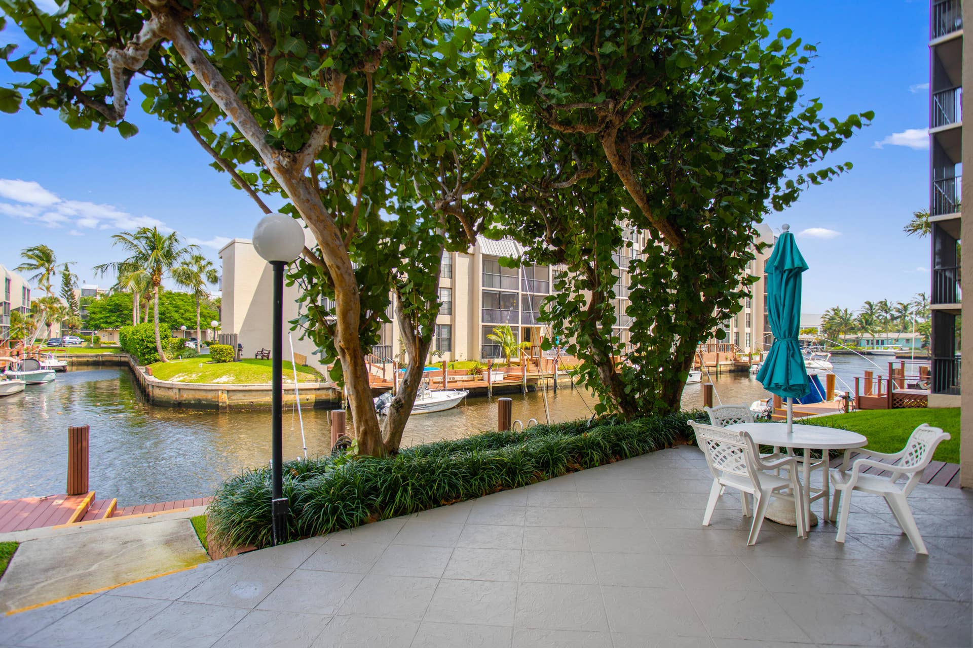 17 Royal Palm Way, #6010, Boca Raton, FL 33432 585A7999