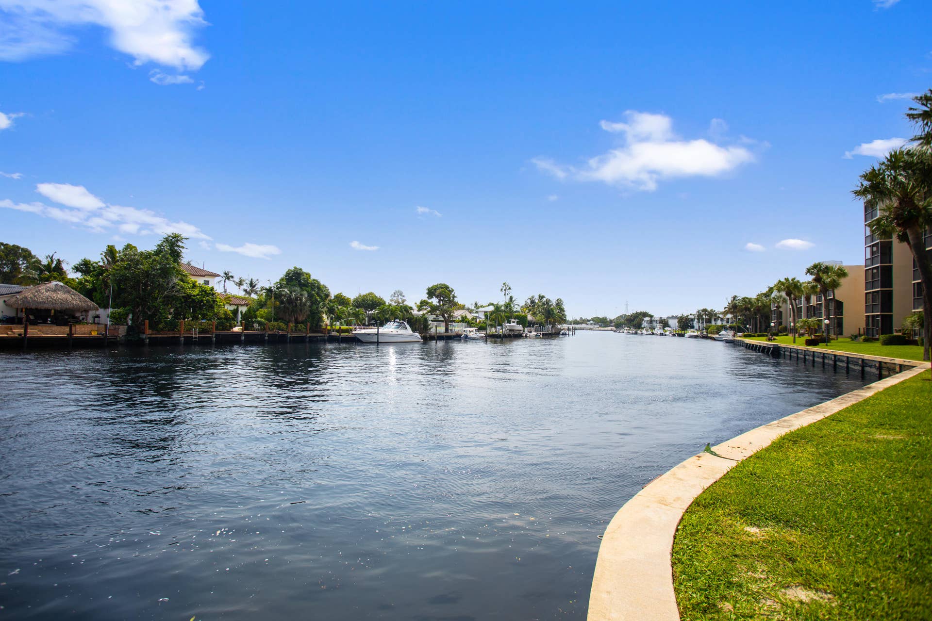 17 Royal Palm Way, #6010, Boca Raton, FL 33432 585A7993
