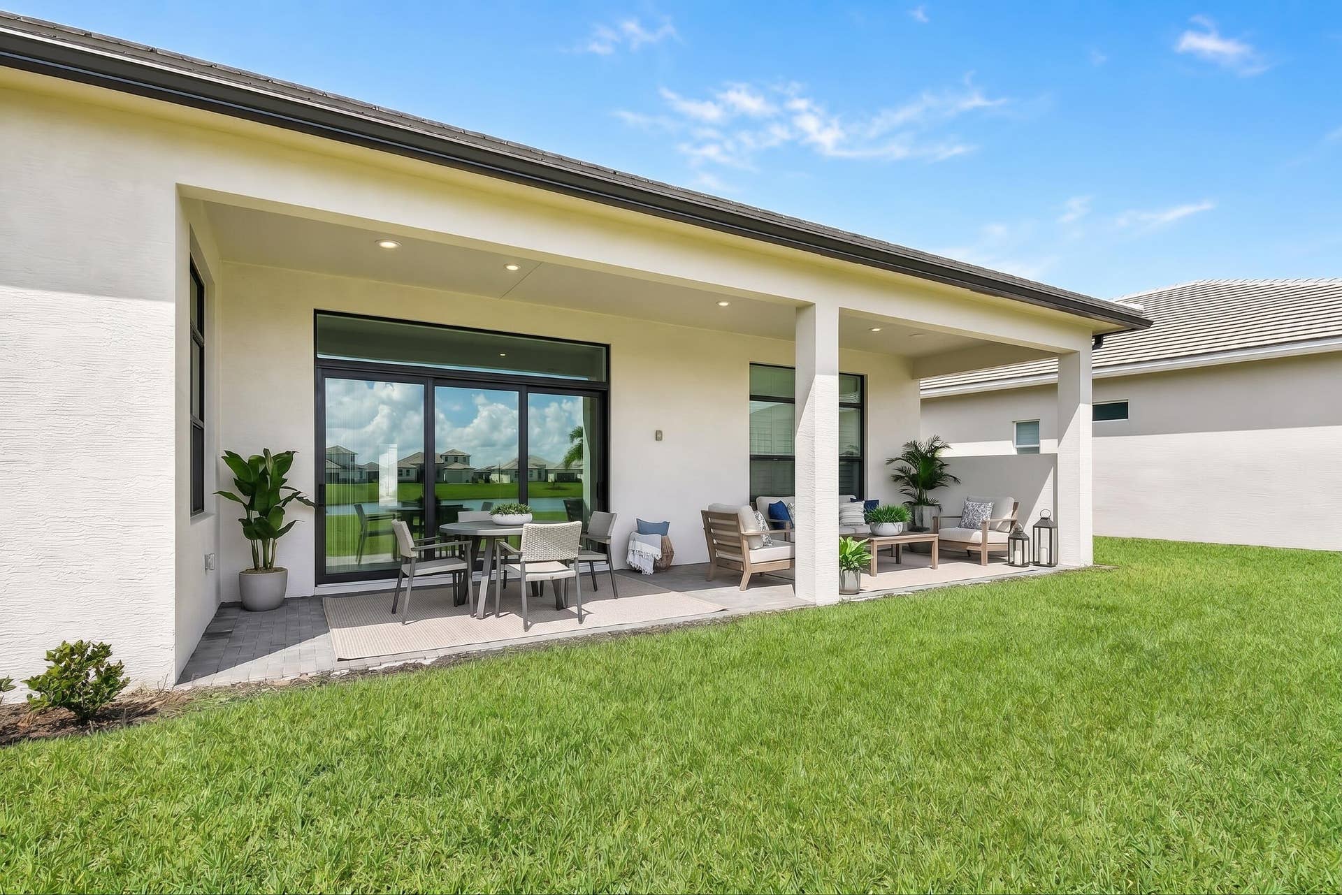 Expansive Patio