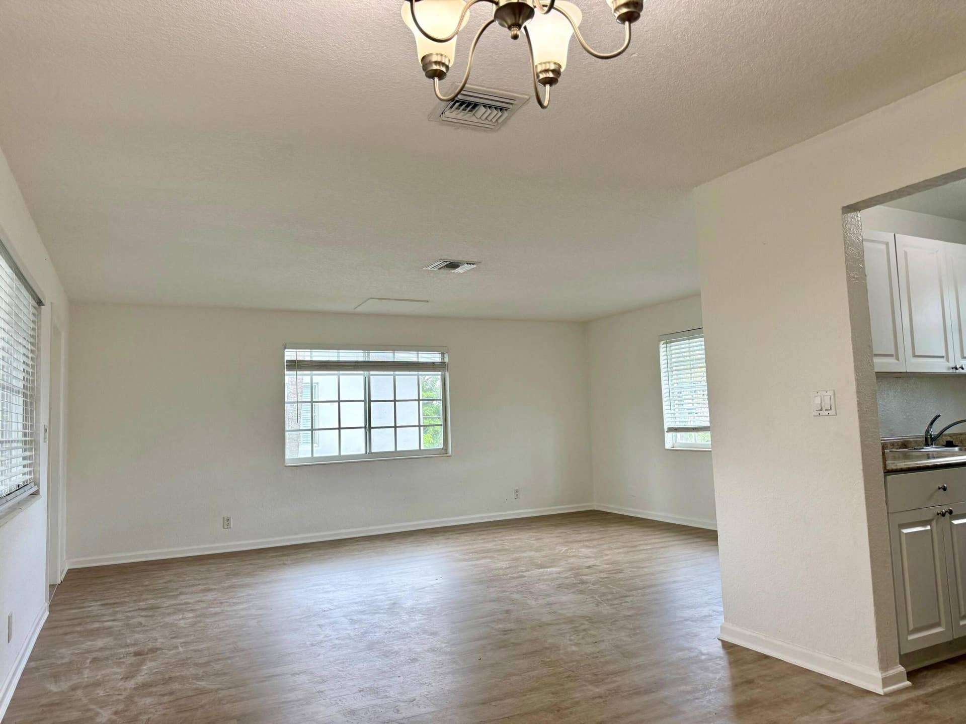 3350 NE 16th Terrace, #Unit 10, Pompano Beach, FL 33064 WhatsApp Image 2026-07-28 at 16.42.41 (2