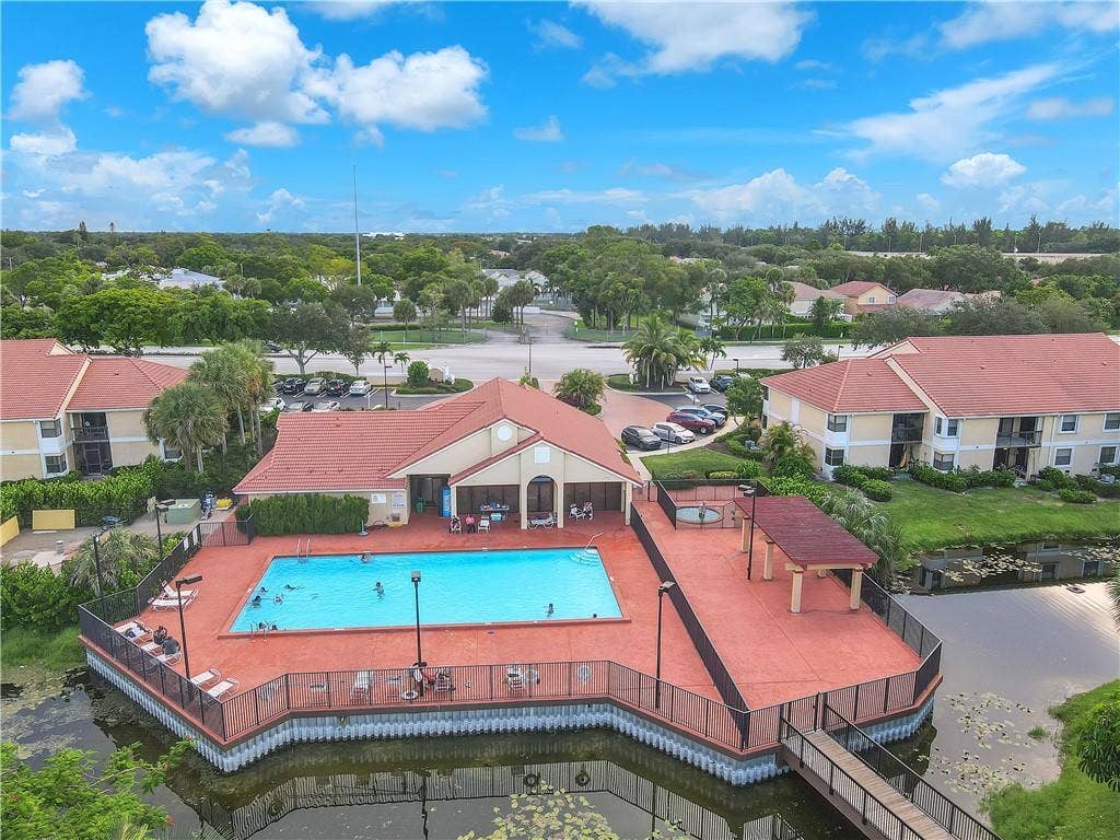 5841 Riverside Drive, #102-A3, Coral Springs, FL 33067 FEO4