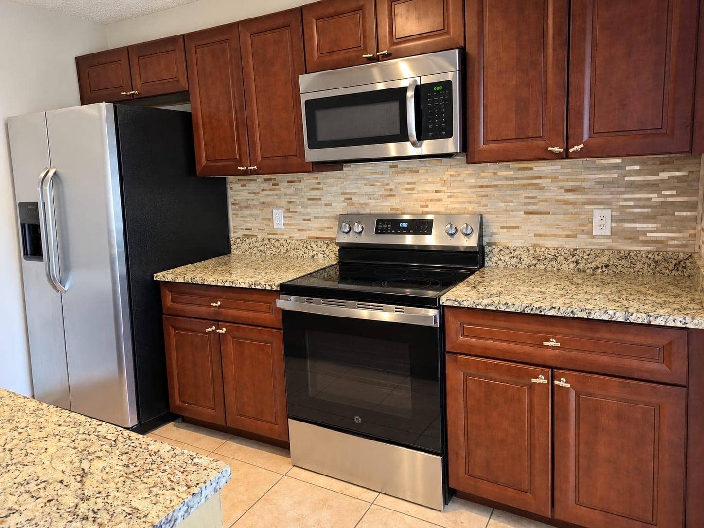 8017 80th Way, West Palm Beach, FL 33407 Kitchen
