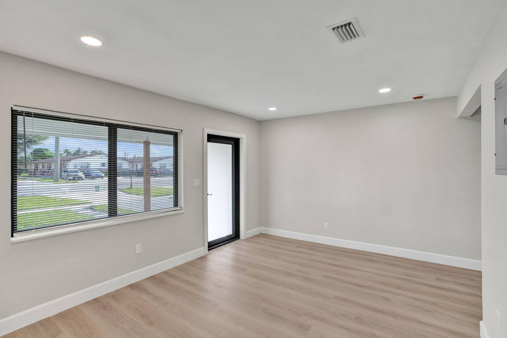 17-web-or-mls-DSC04411