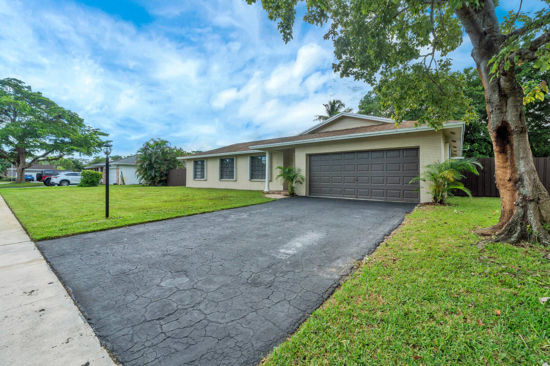 29 Driveway (1)