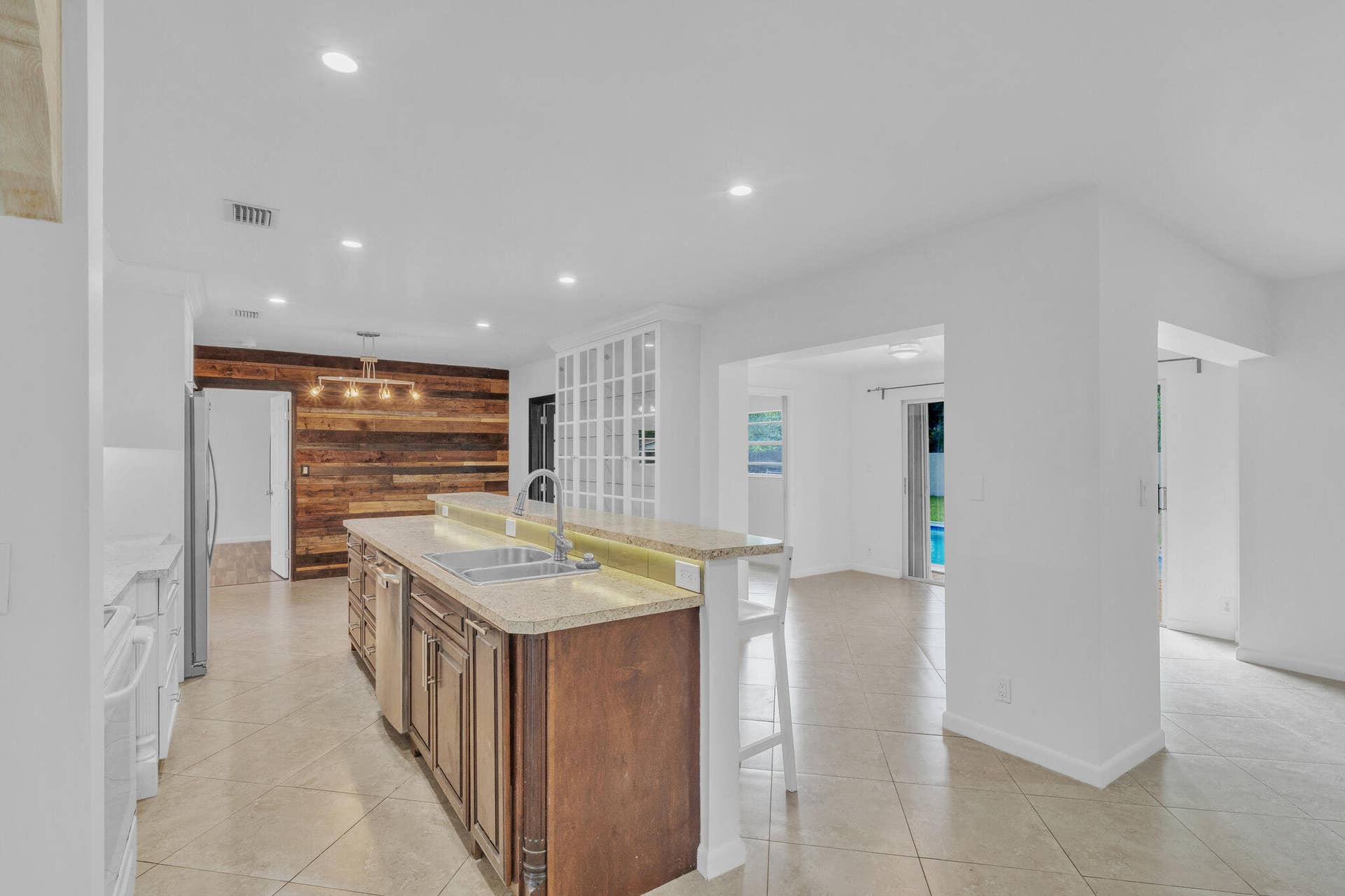 5 Kitchen