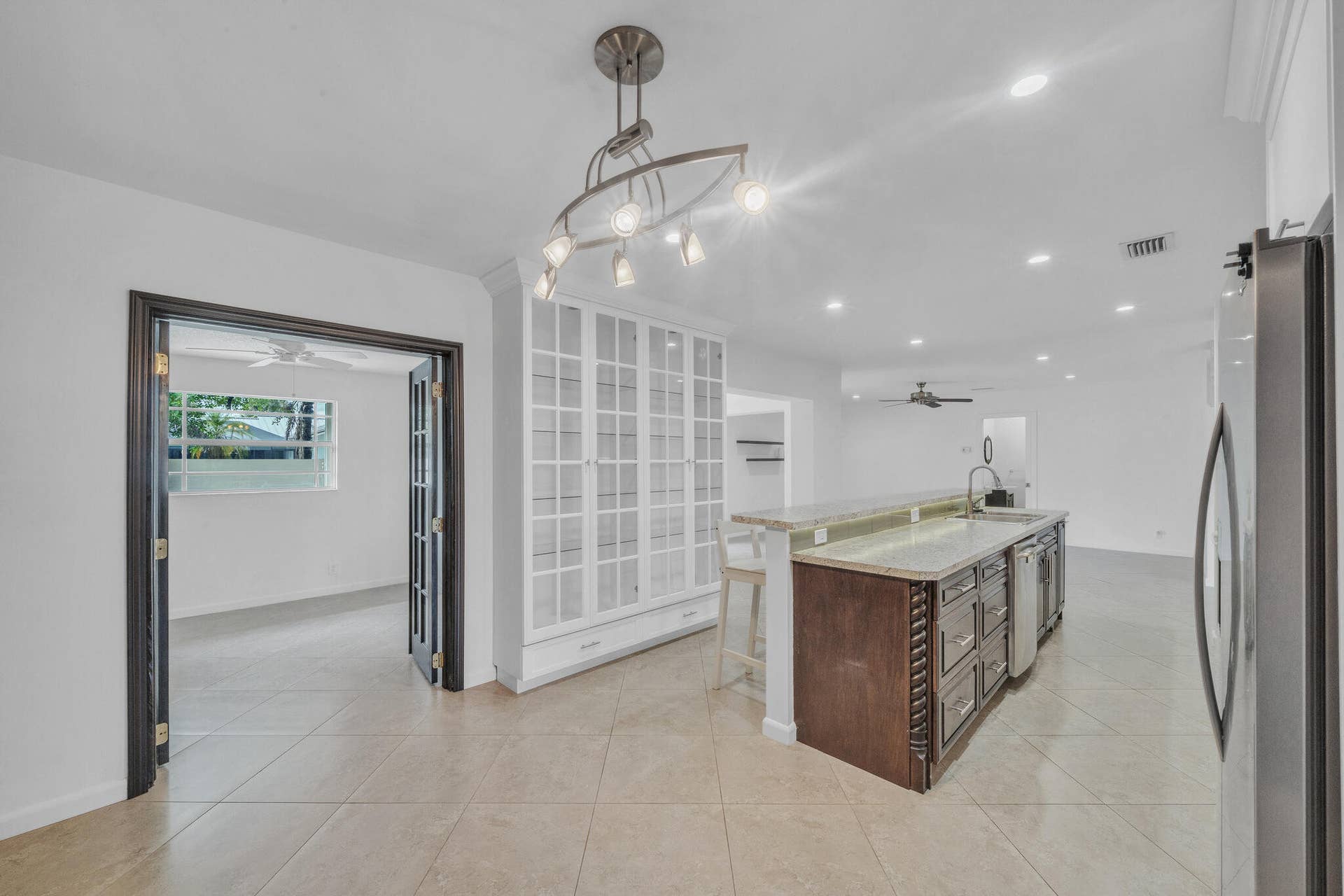 13 Breakfast Nook (2)