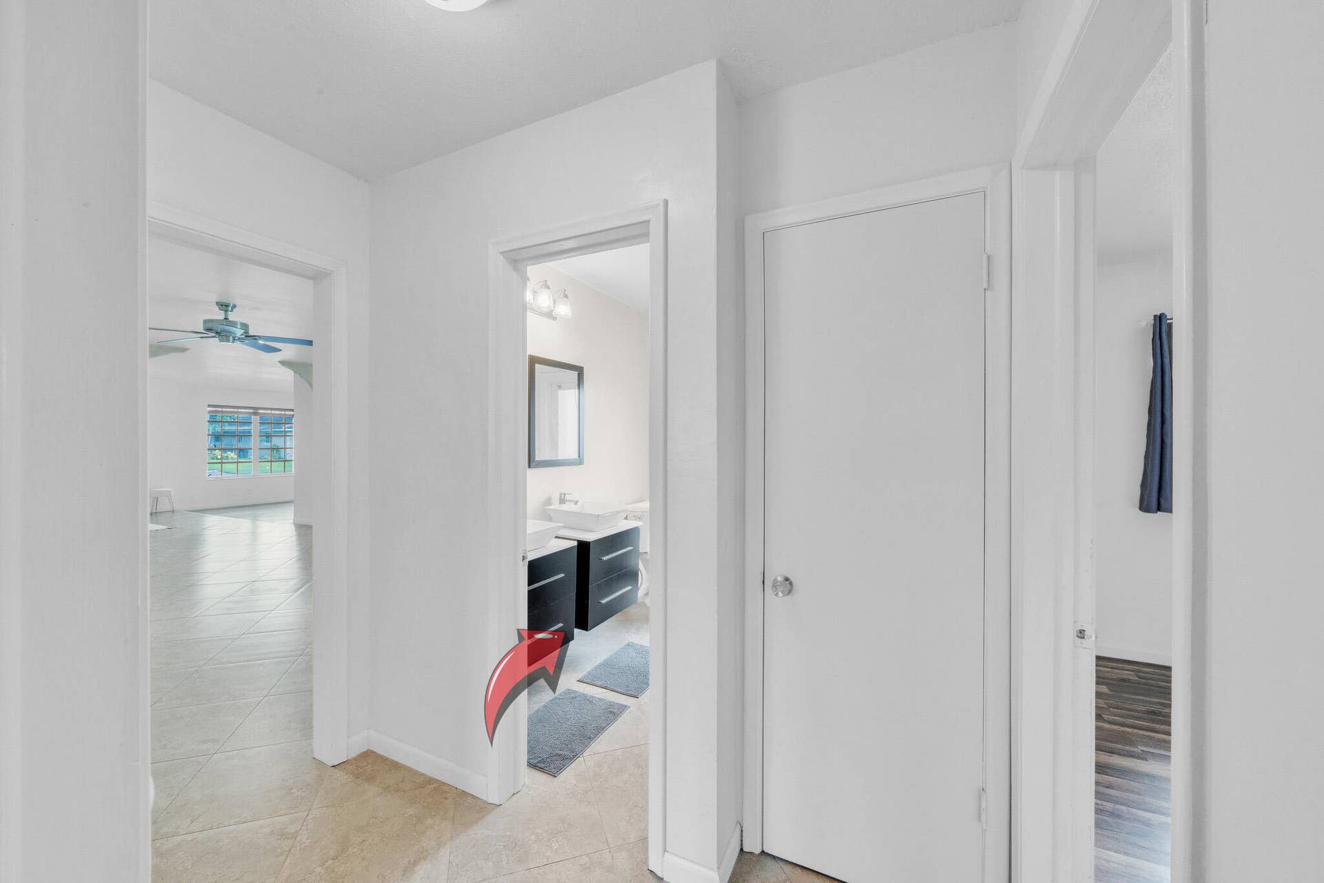 23 Foyer