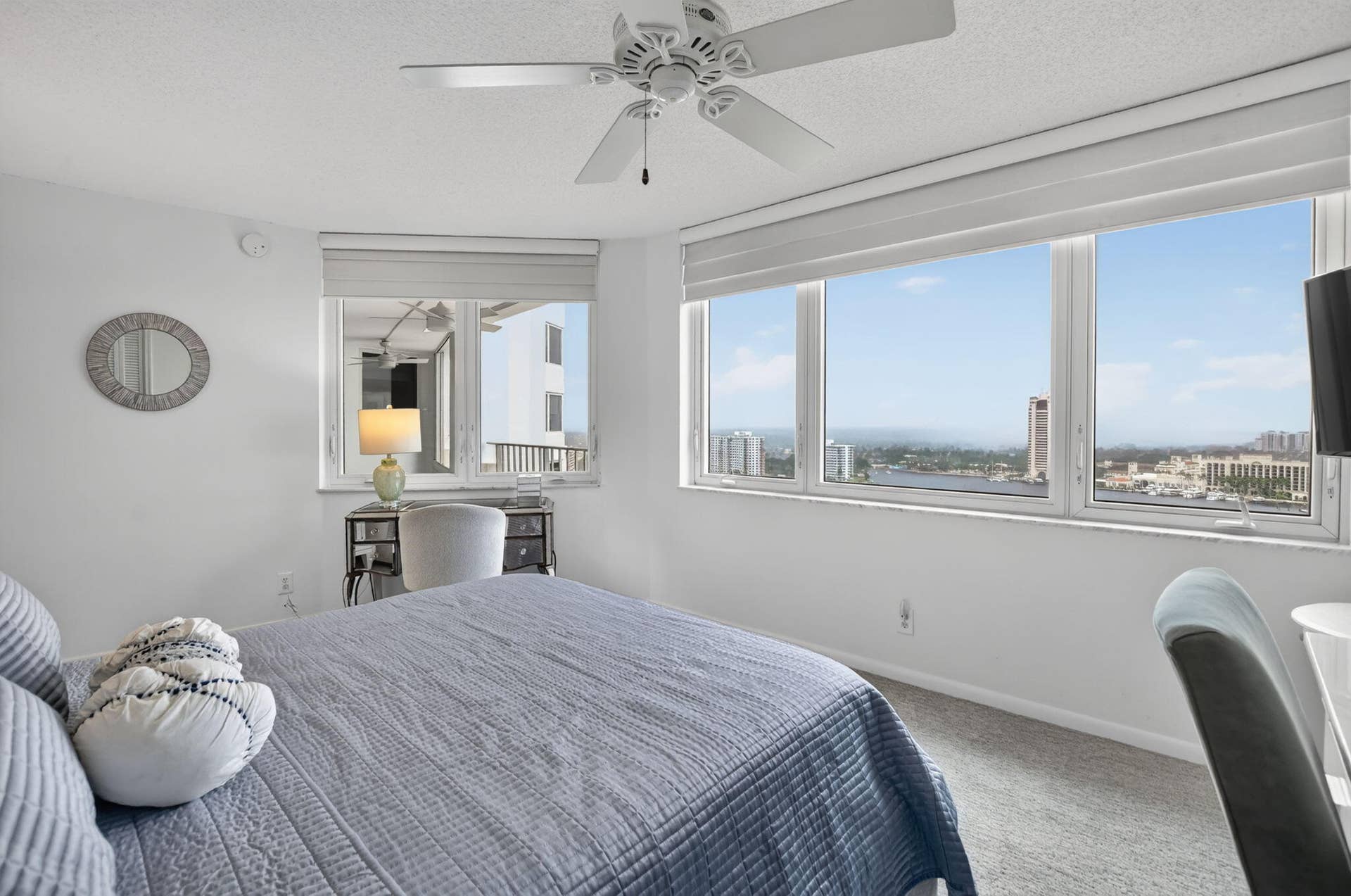 550 S Ocean Boulevard, #2209, Boca Raton, FL 33432 Bed faces direct ICW view