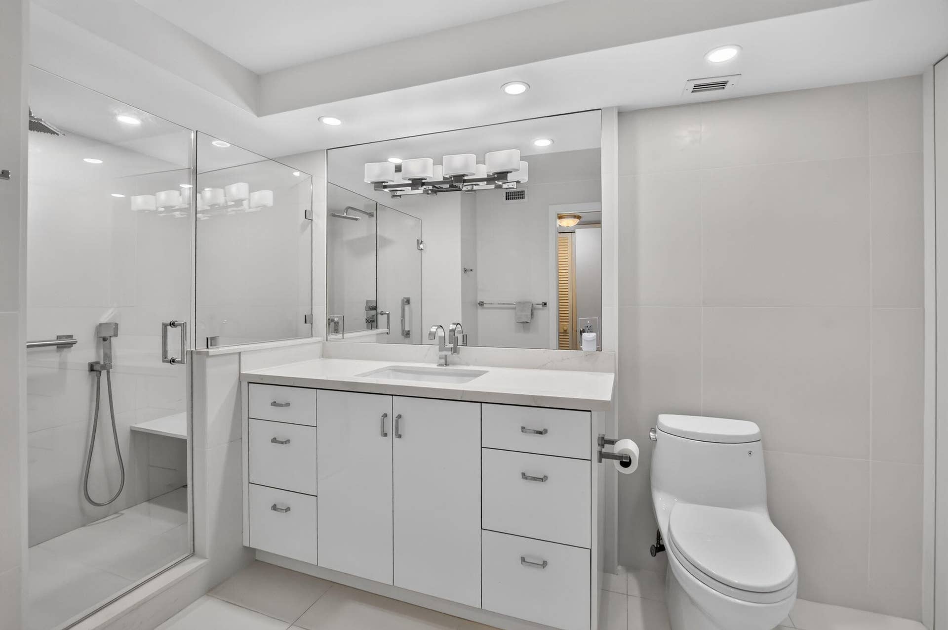 550 S Ocean Boulevard, #2209, Boca Raton, FL 33432 Newer Renovation. White Tile Walls, Large Walk-in Shower