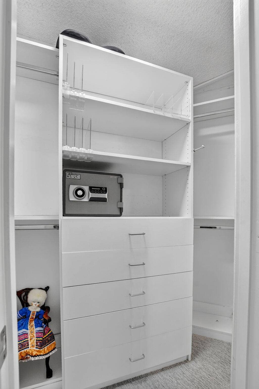 550 S Ocean Boulevard, #2209, Boca Raton, FL 33432 Walk In Custom Closet