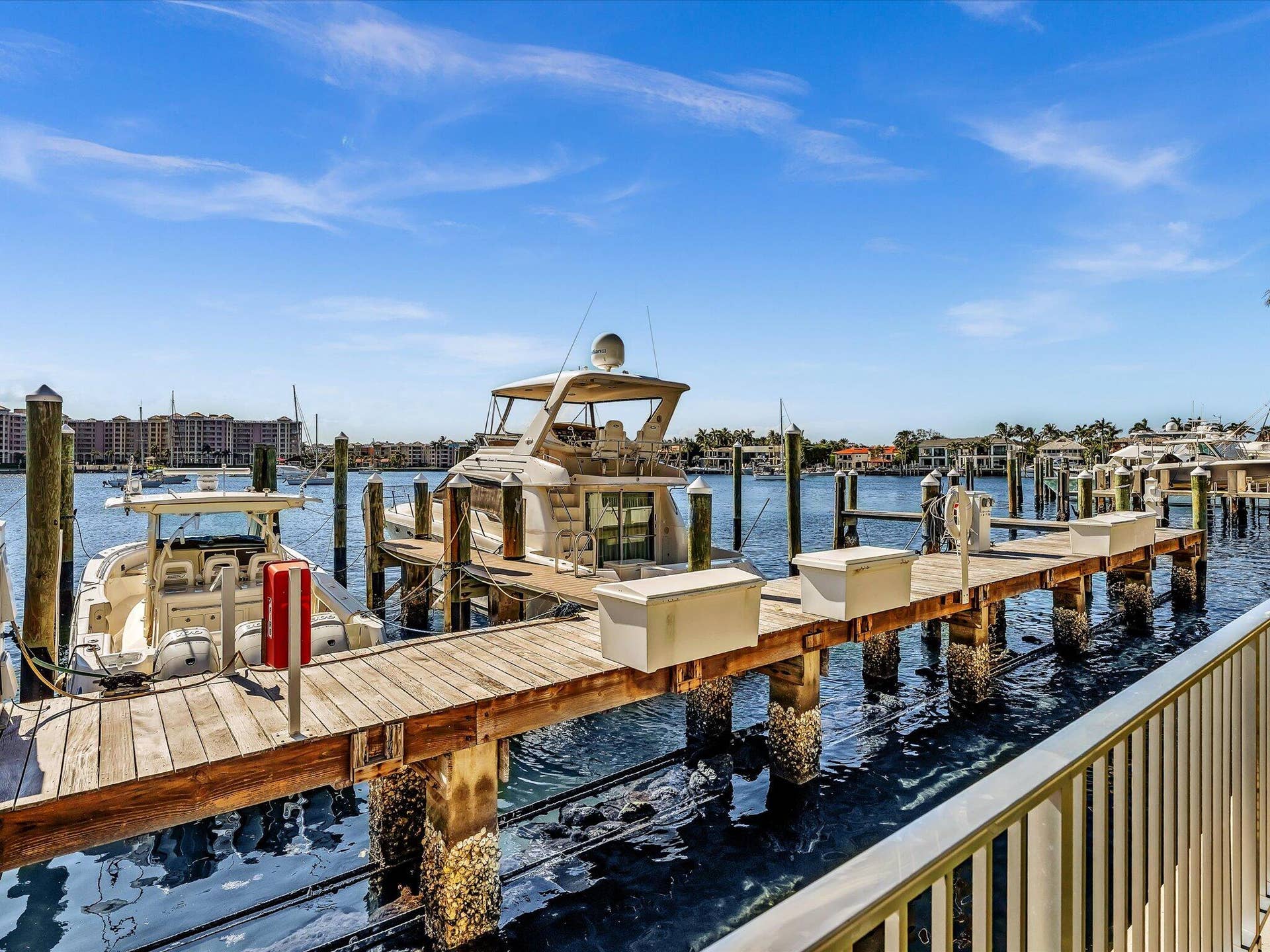 550 S Ocean Boulevard, #2209, Boca Raton, FL 33432 Beach Front Picnic Area & Grills