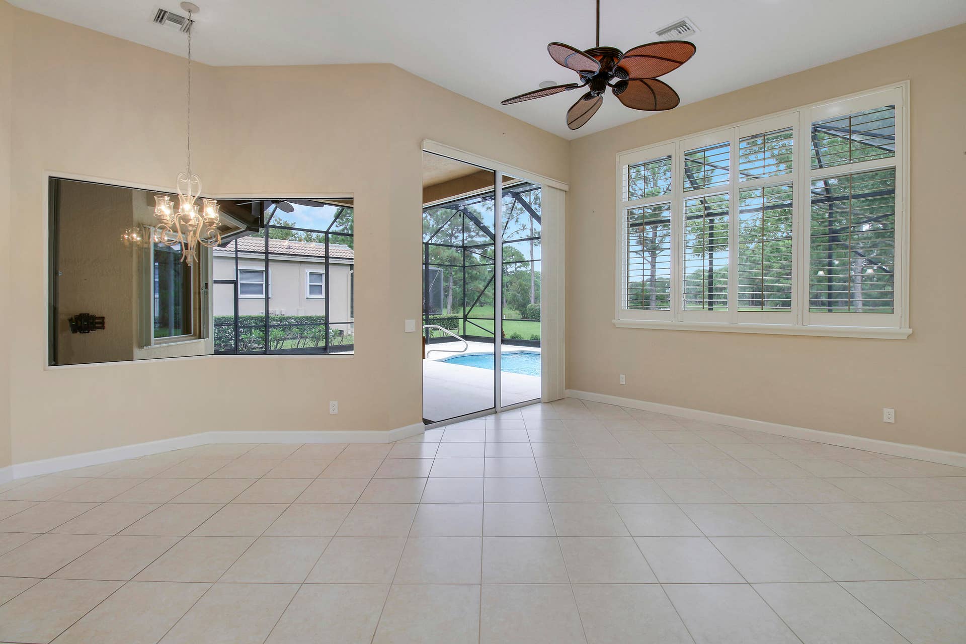 7603 Greenbrier Circle, Port St Lucie, FL 34986 Casual Dining