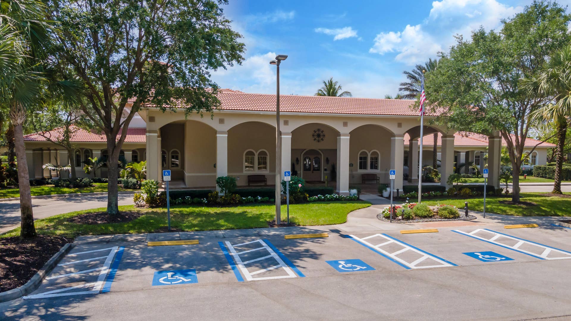 7603 Greenbrier Circle, Port St Lucie, FL 34986 Front of Island Club