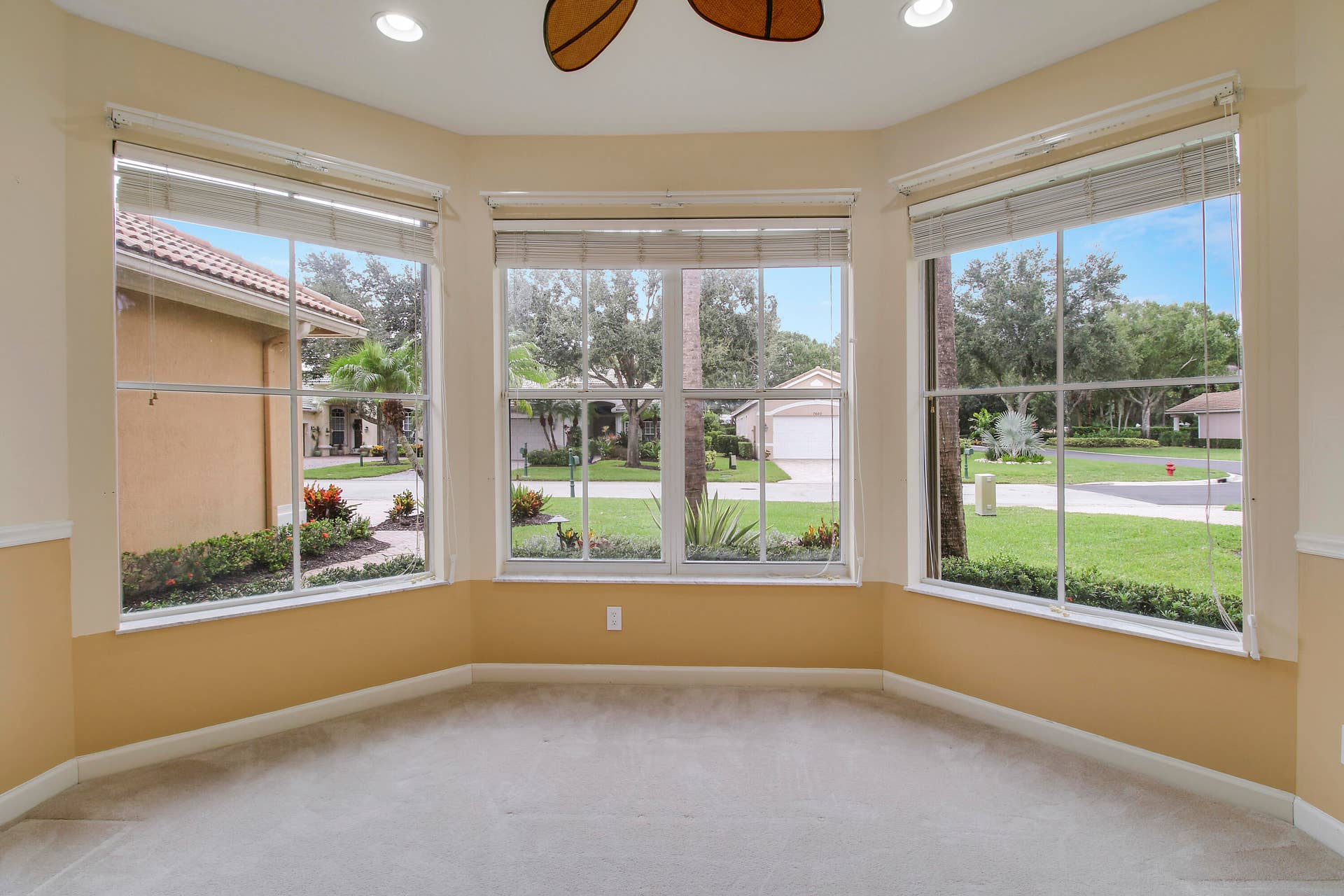 7603 Greenbrier Circle, Port St Lucie, FL 34986 Den