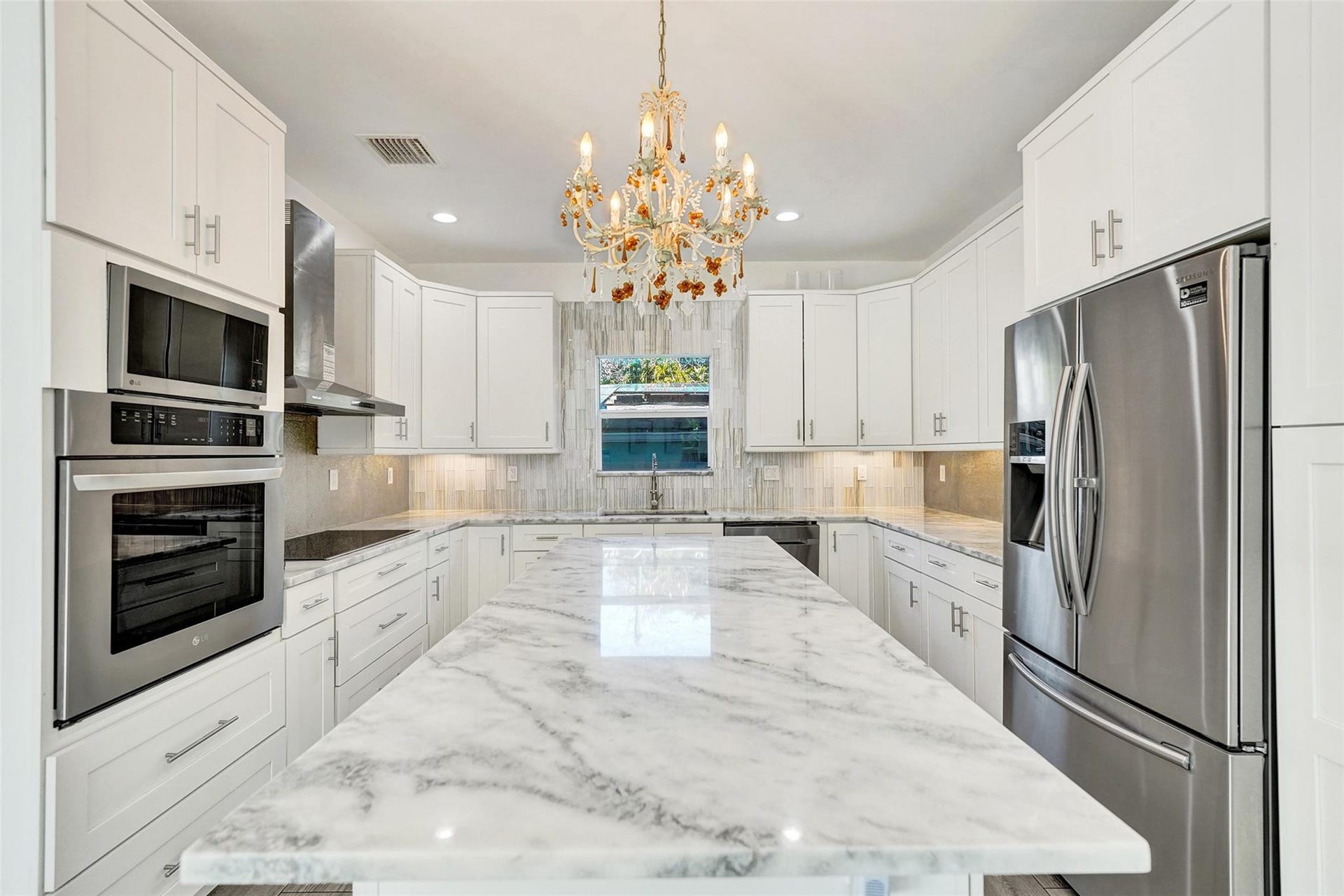 2502 NE 6TH Avenue, Wilton Manors, FL 33305 Photo 17