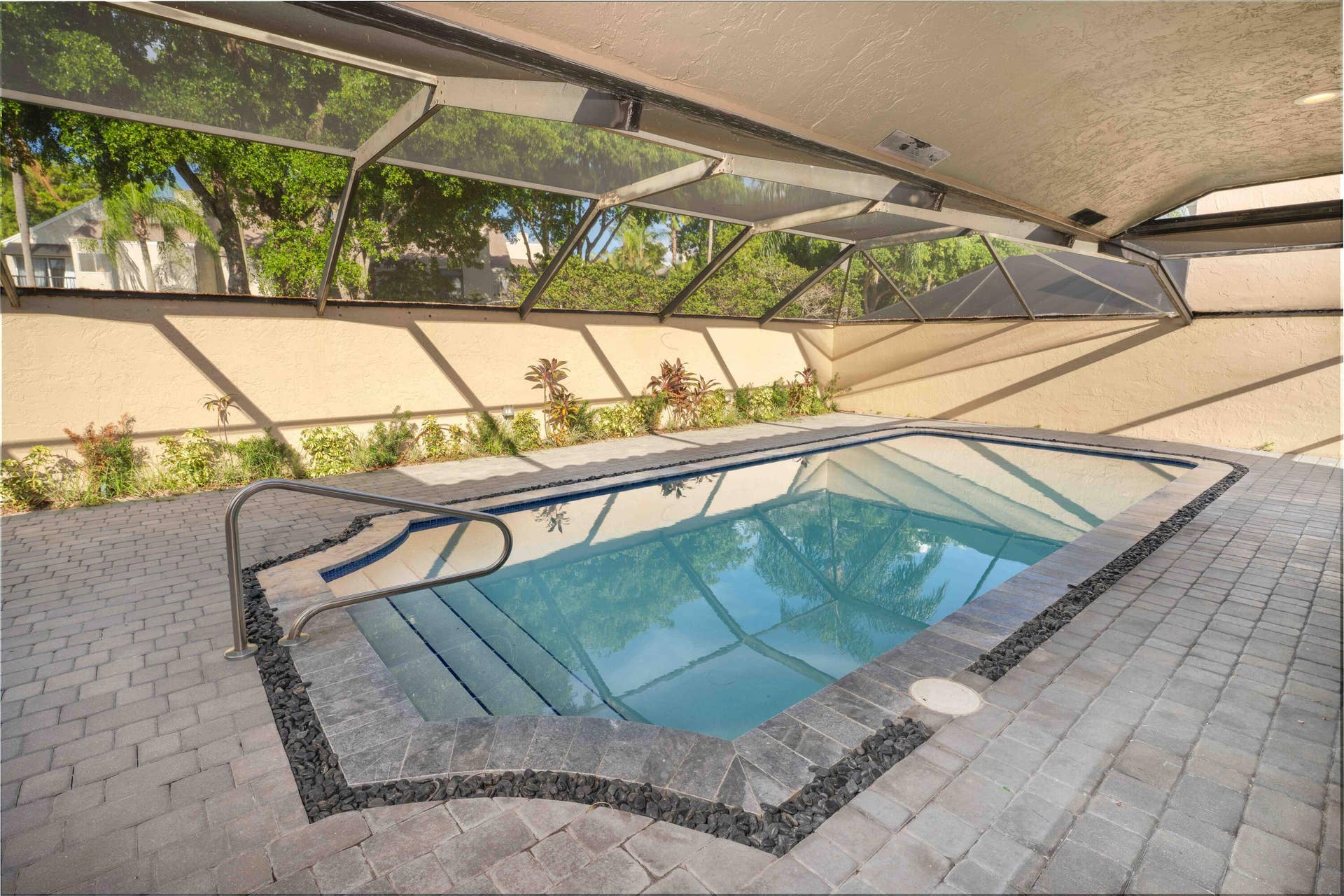 21356sonesta-4