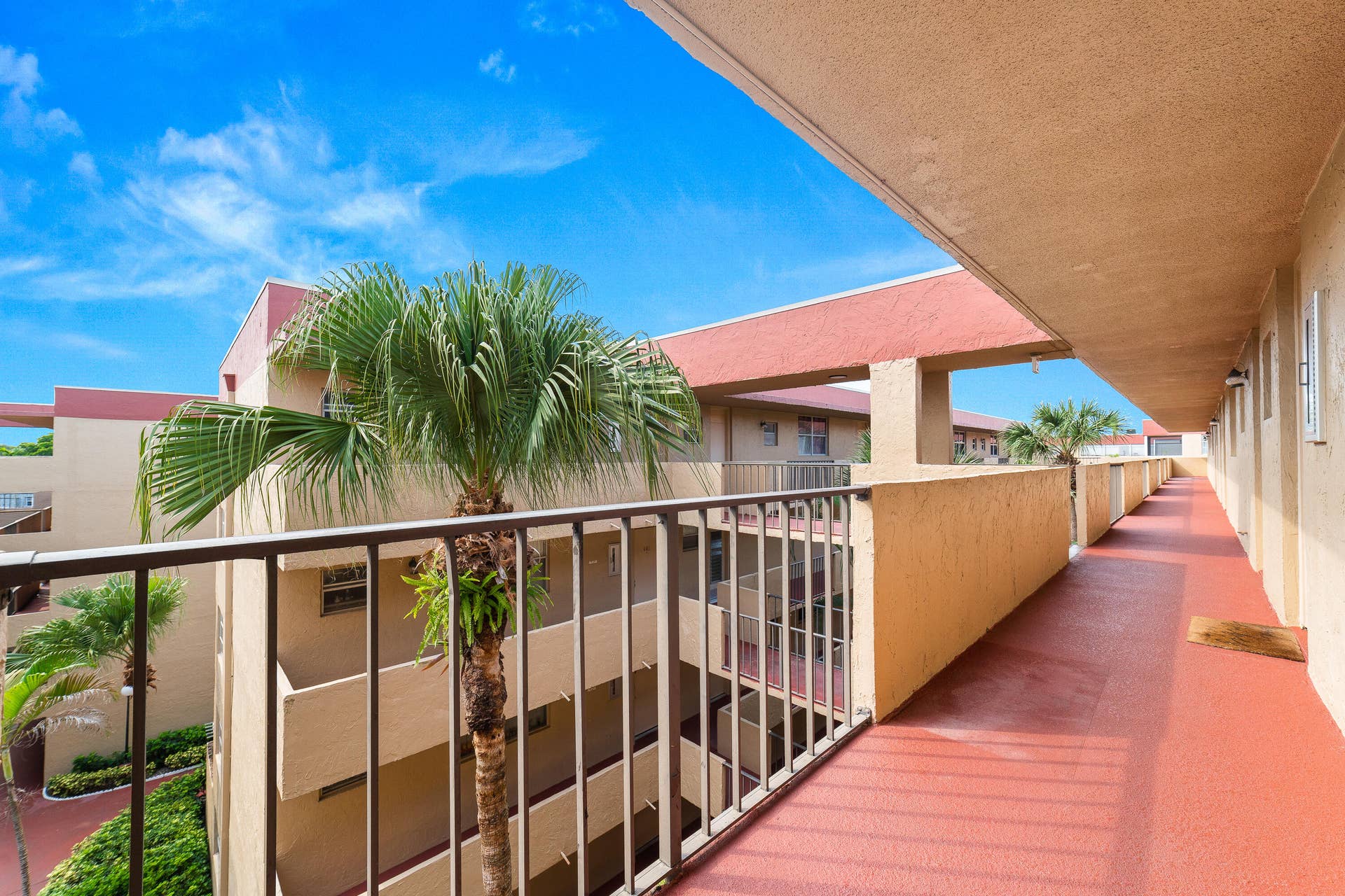 408 NW 68th Avenue, #502, Plantation, FL 33317 DSC02084