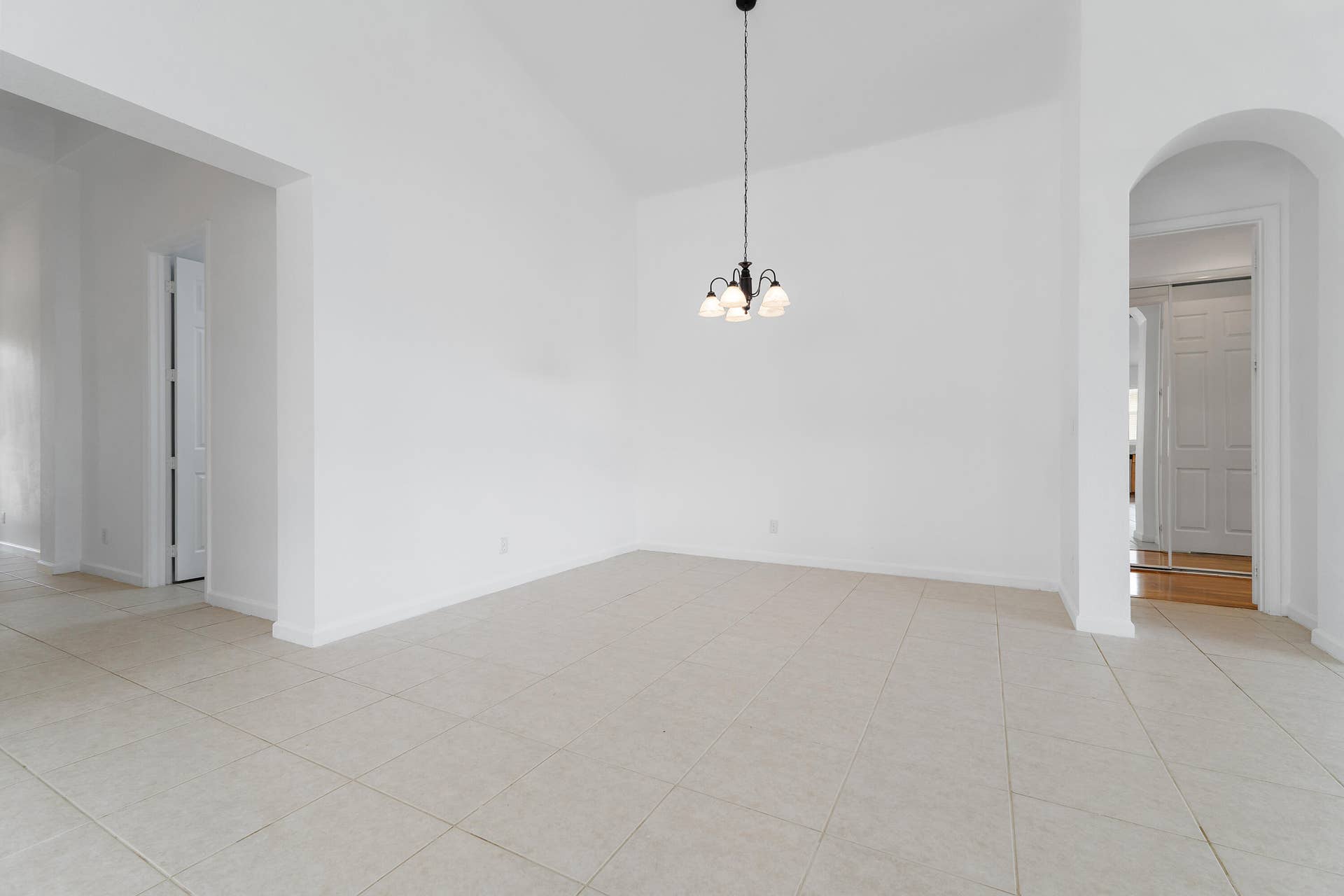 5183 SE Graham Drive, Stuart, FL 34997 5183 LIVING RM