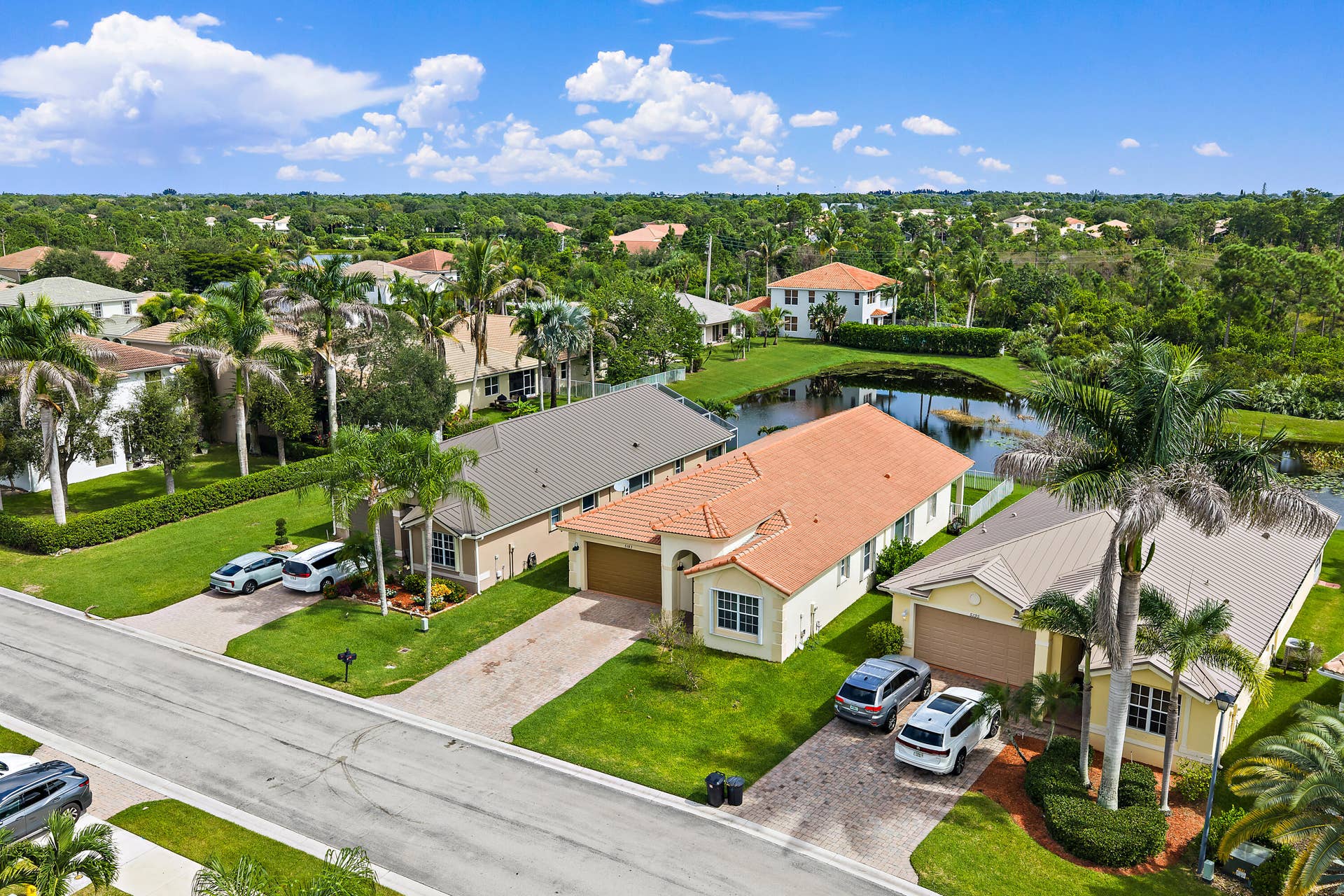 5183 SE Graham Drive, Stuart, FL 34997 5183 NICE DRONE