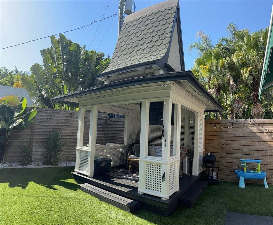 224 NE 16th Terrace, Fort Lauderdale, FL 33301 224 bckyard