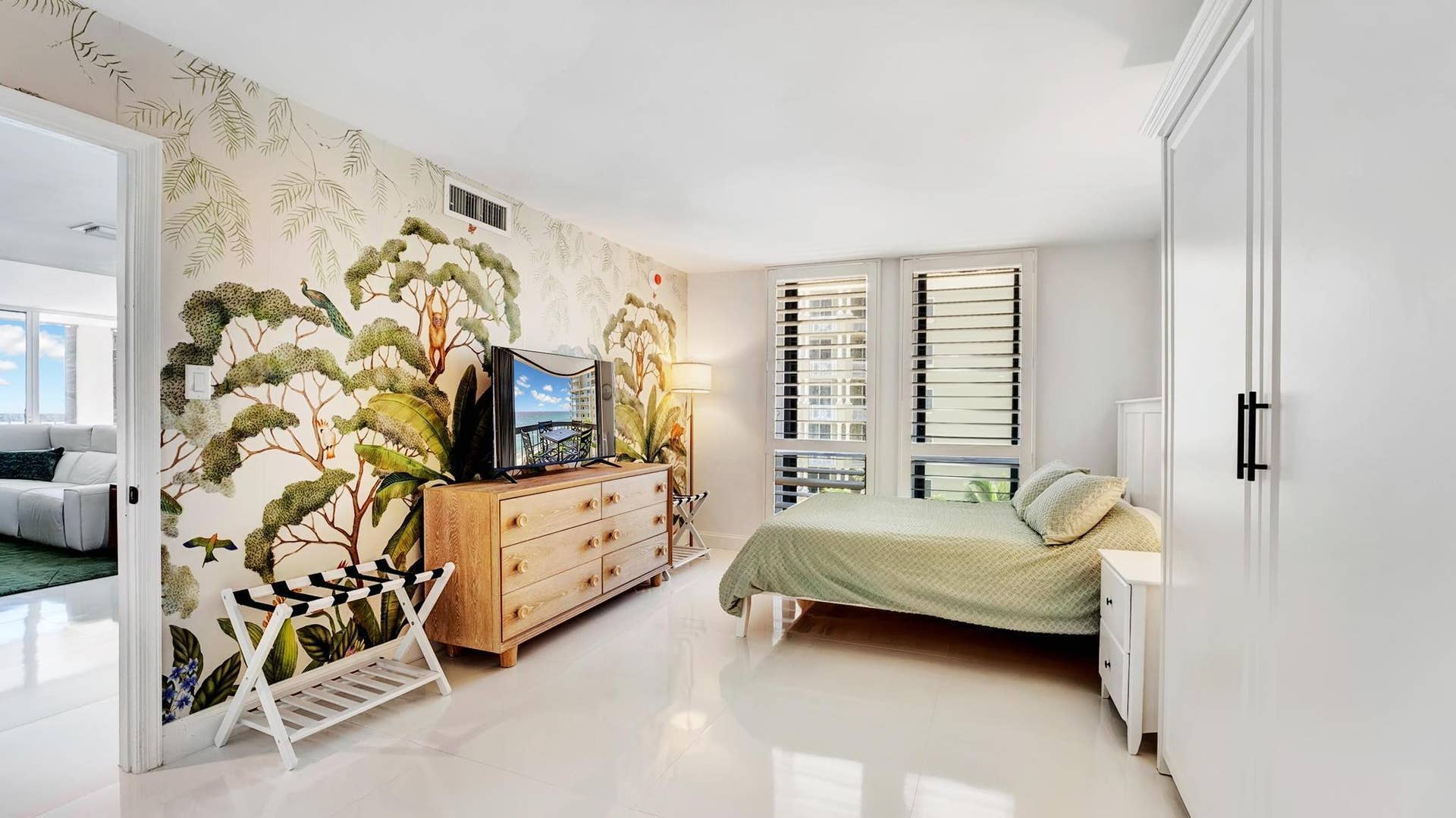 5380 N Ocean Drive, #6C, Riviera Beach, FL 33404 DSC09895