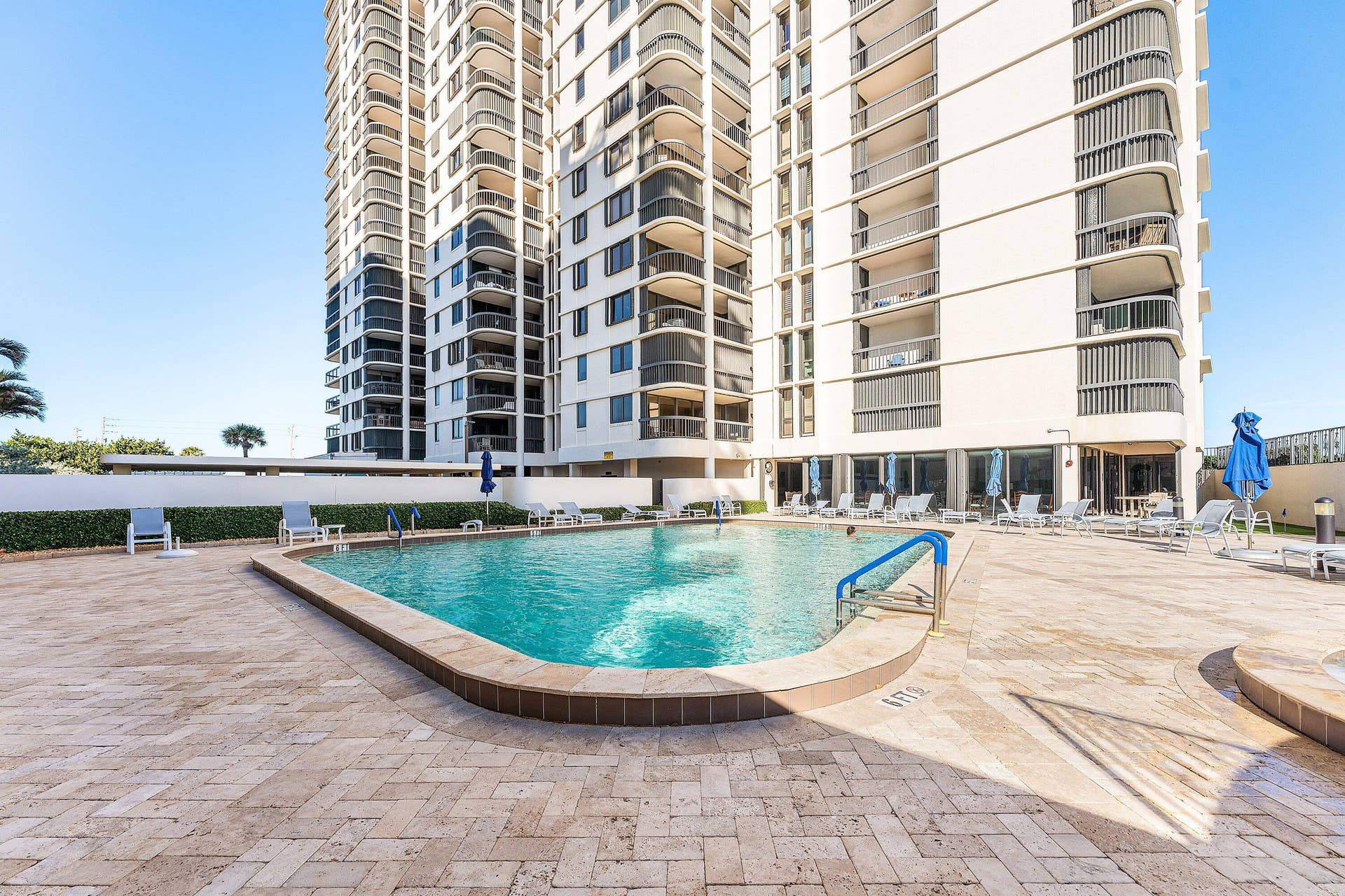 5380 N Ocean Drive, #6C, Riviera Beach, FL 33404 043-5380NorthOceanDrive-RivieraBeach-FL-