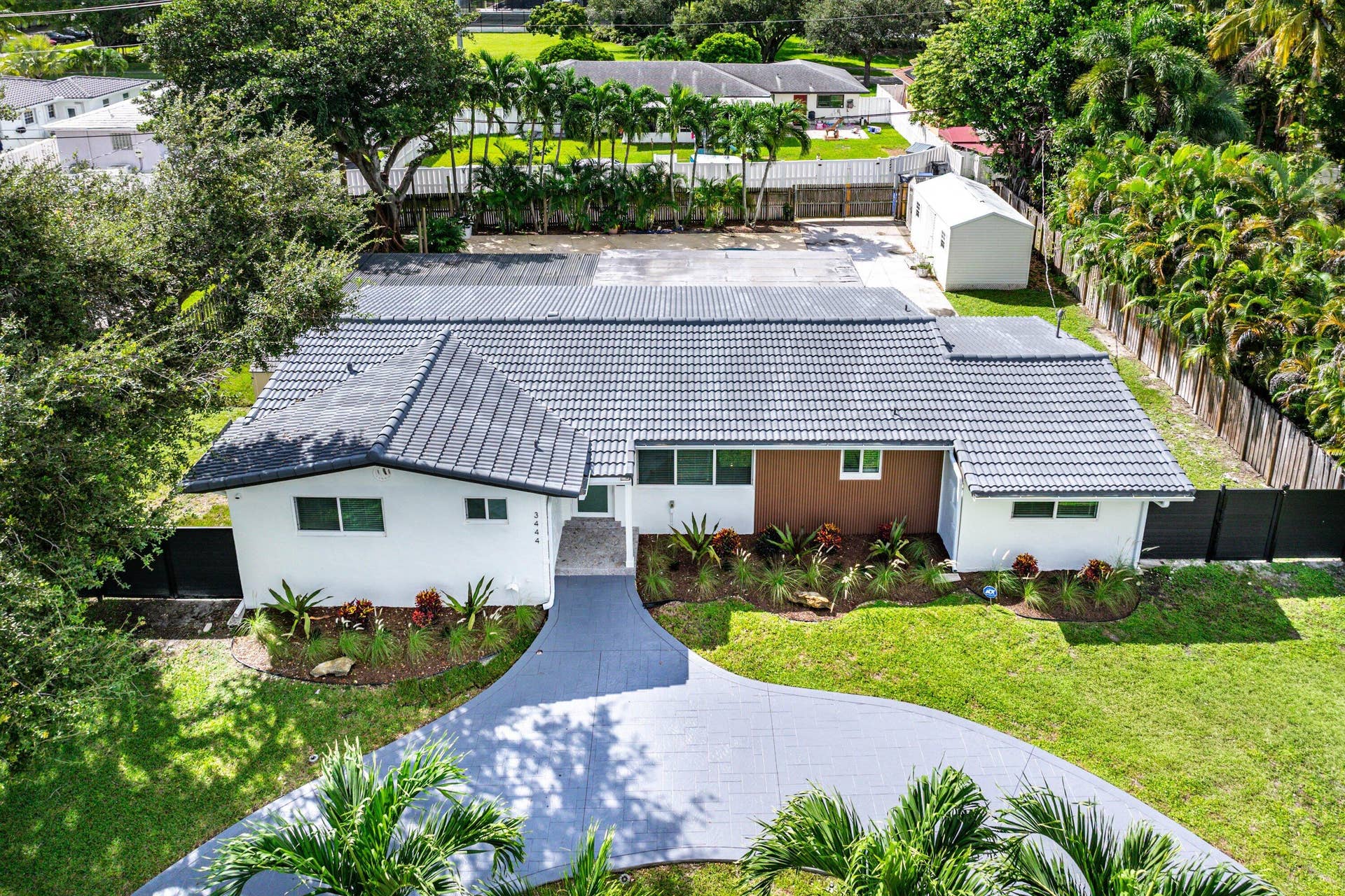 031-3444PierceStreet-Hollywood-FL-33021-