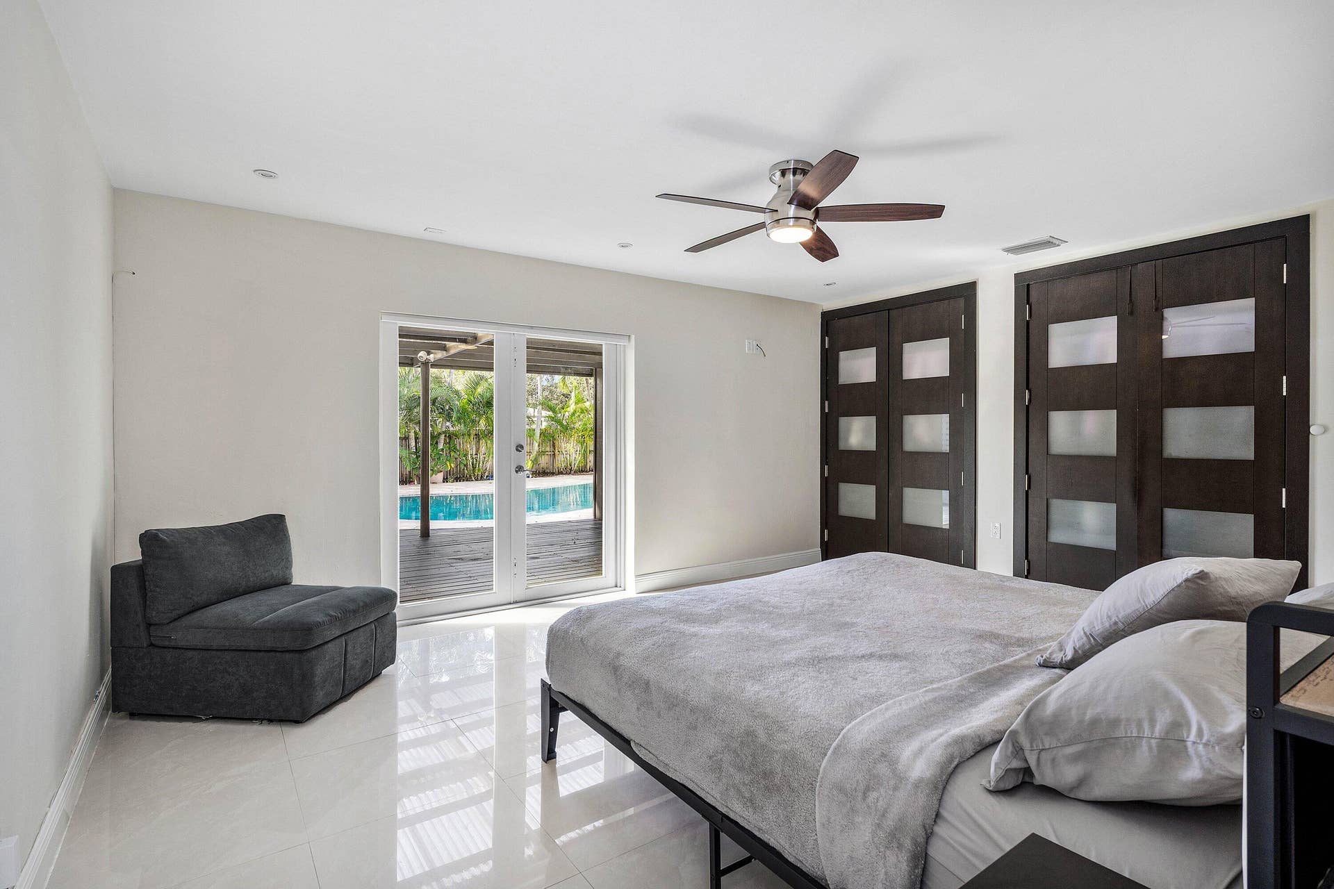 020-3444PierceStreet-Hollywood-FL-33021-