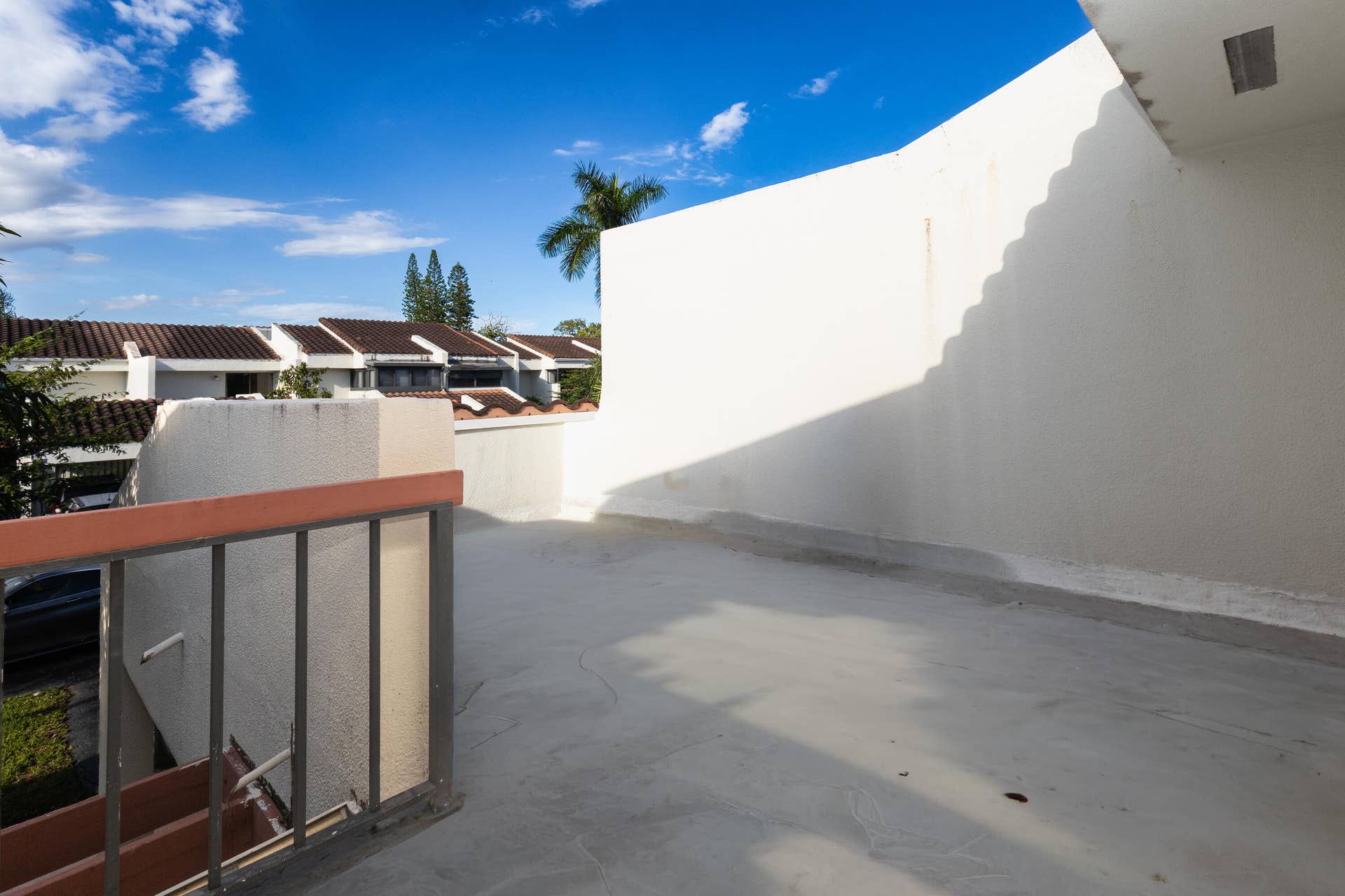 MASTER BALCONY