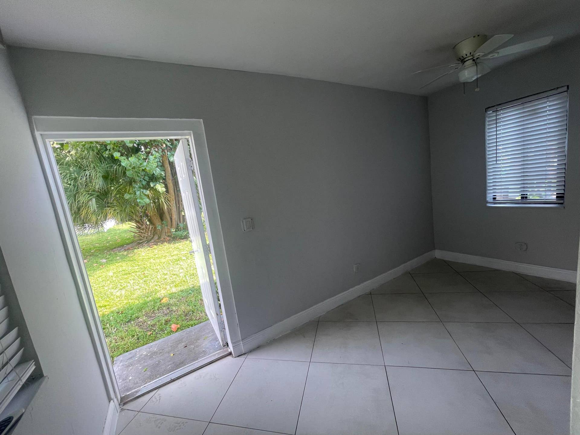 103 NW 7TH, #F, Pompano Beach, FL 33060 IMG_3893