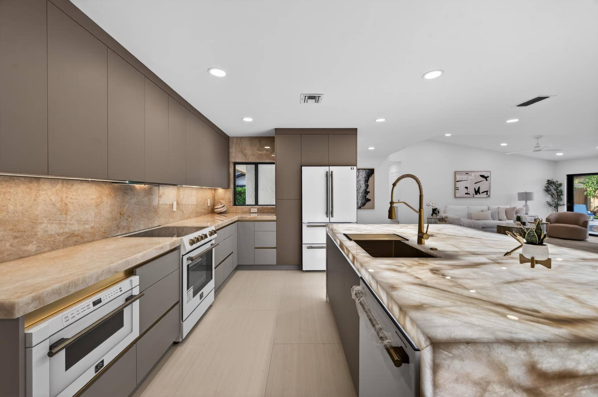 3088 NW 26TH Avenue, Boca Raton, FL 33434 Kitchen