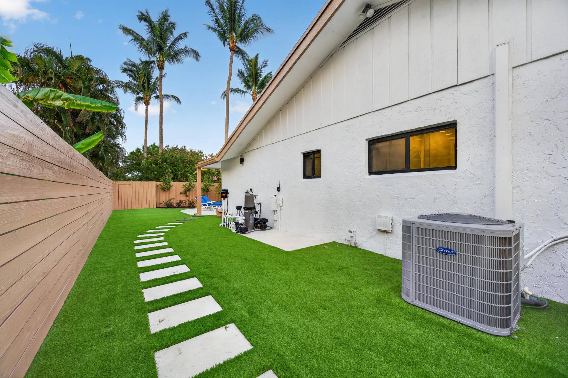 3088 NW 26TH Avenue, Boca Raton, FL 33434 Backyard oasis