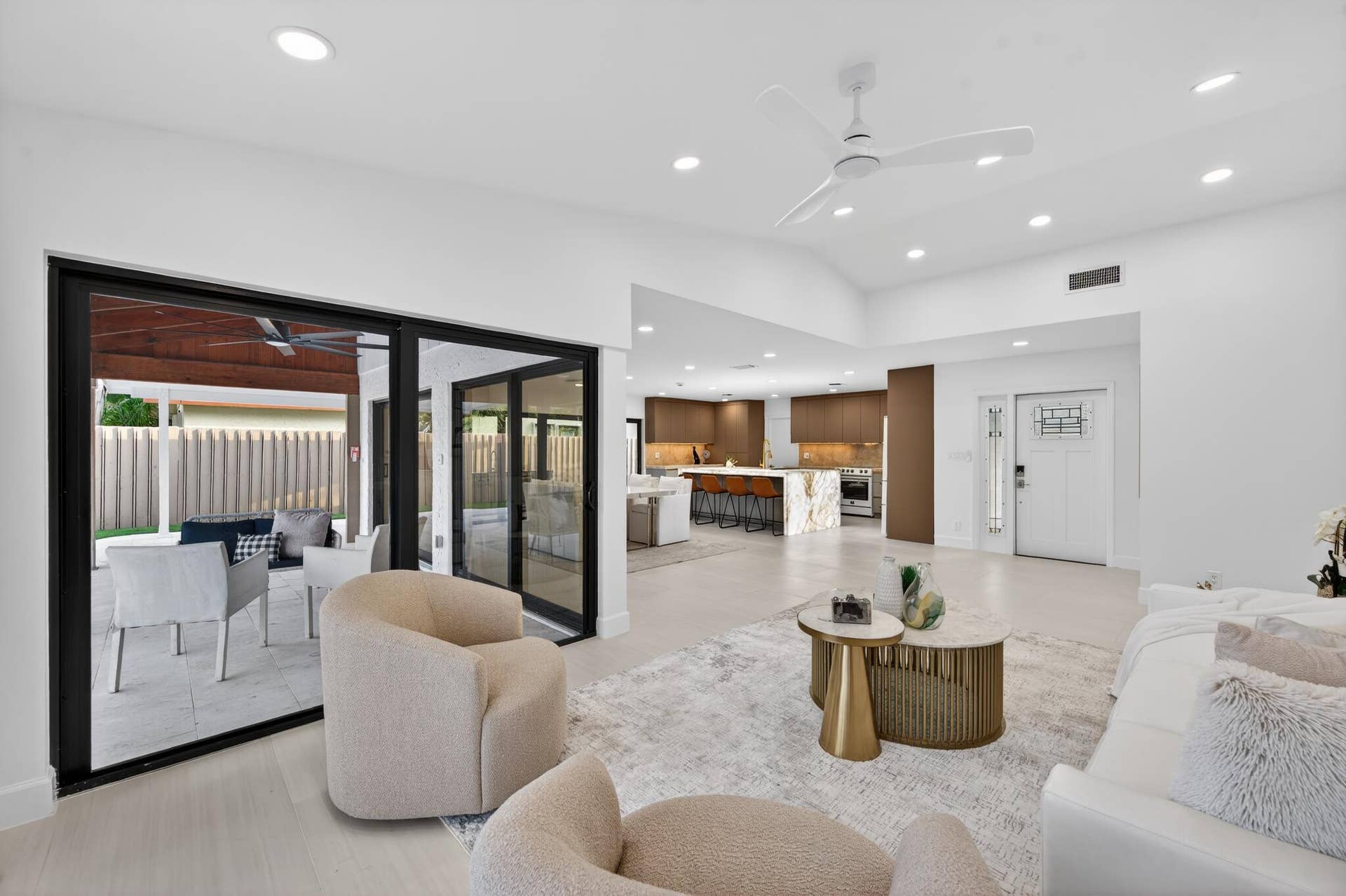 3088 NW 26TH Avenue, Boca Raton, FL 33434 Living room