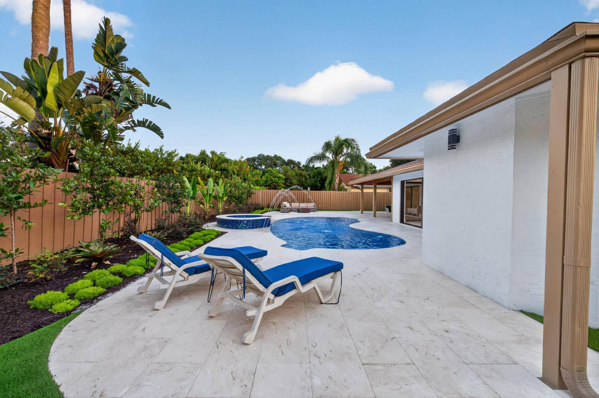 3088 NW 26TH Avenue, Boca Raton, FL 33434 Backyard oasis