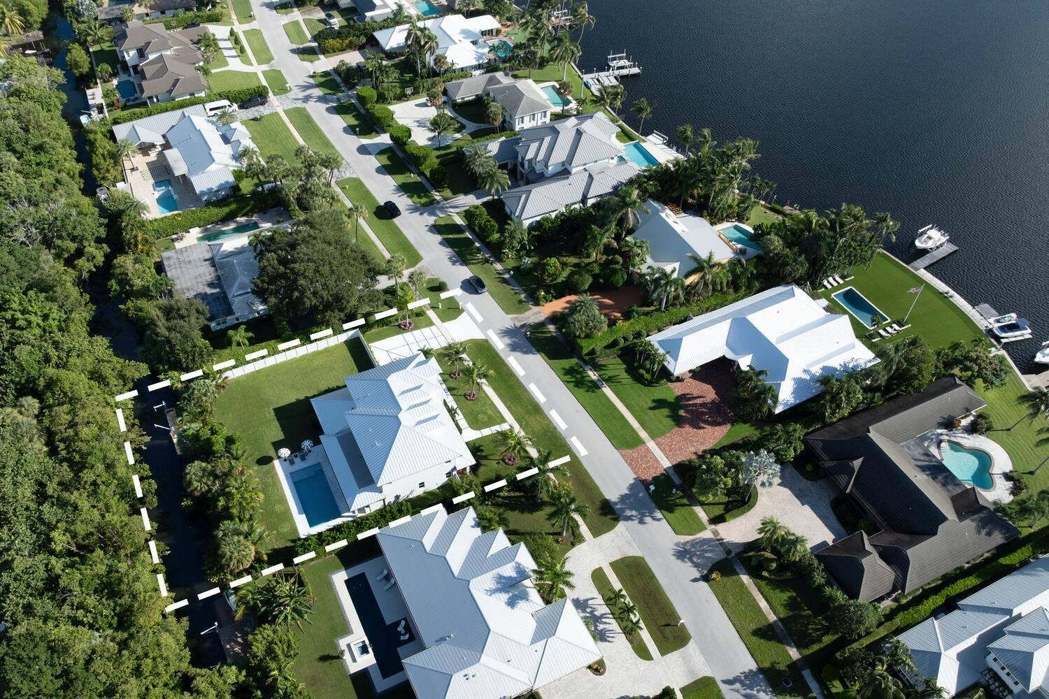 11823 Lake Shore Pl North Palm-large-012
