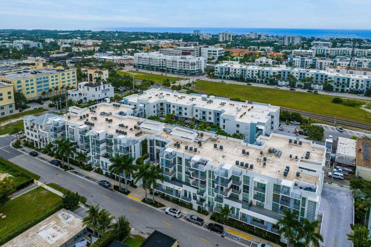 026-111Southeast1stAvenue-DelrayBeach-FL