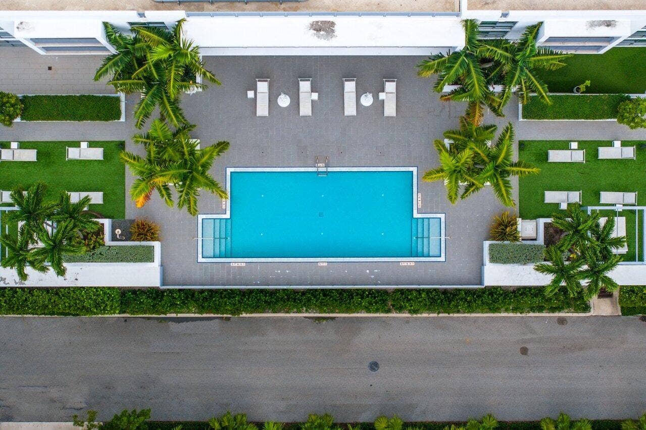 032-111Southeast1stAvenue-DelrayBeach-FL
