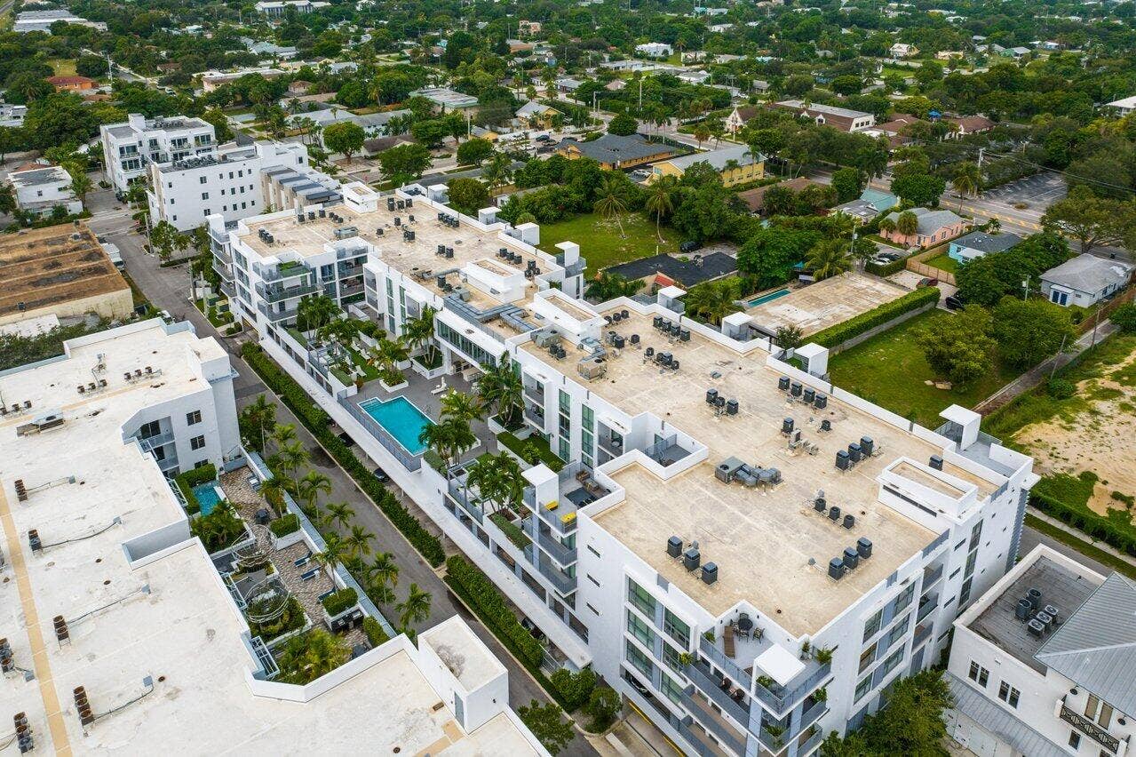 034-111Southeast1stAvenue-DelrayBeach-FL