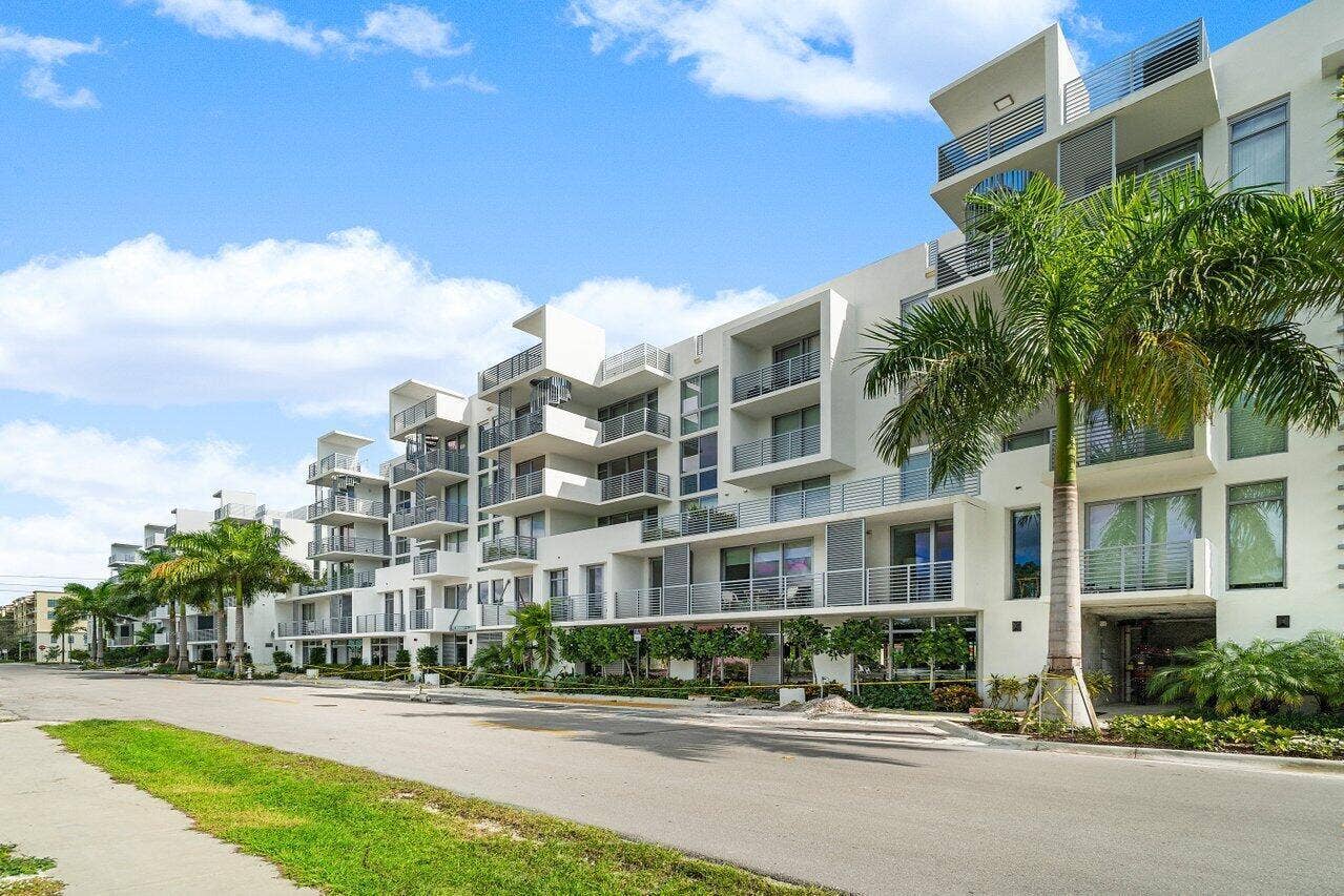 001-111Southeast1stAvenue-DelrayBeach-FL